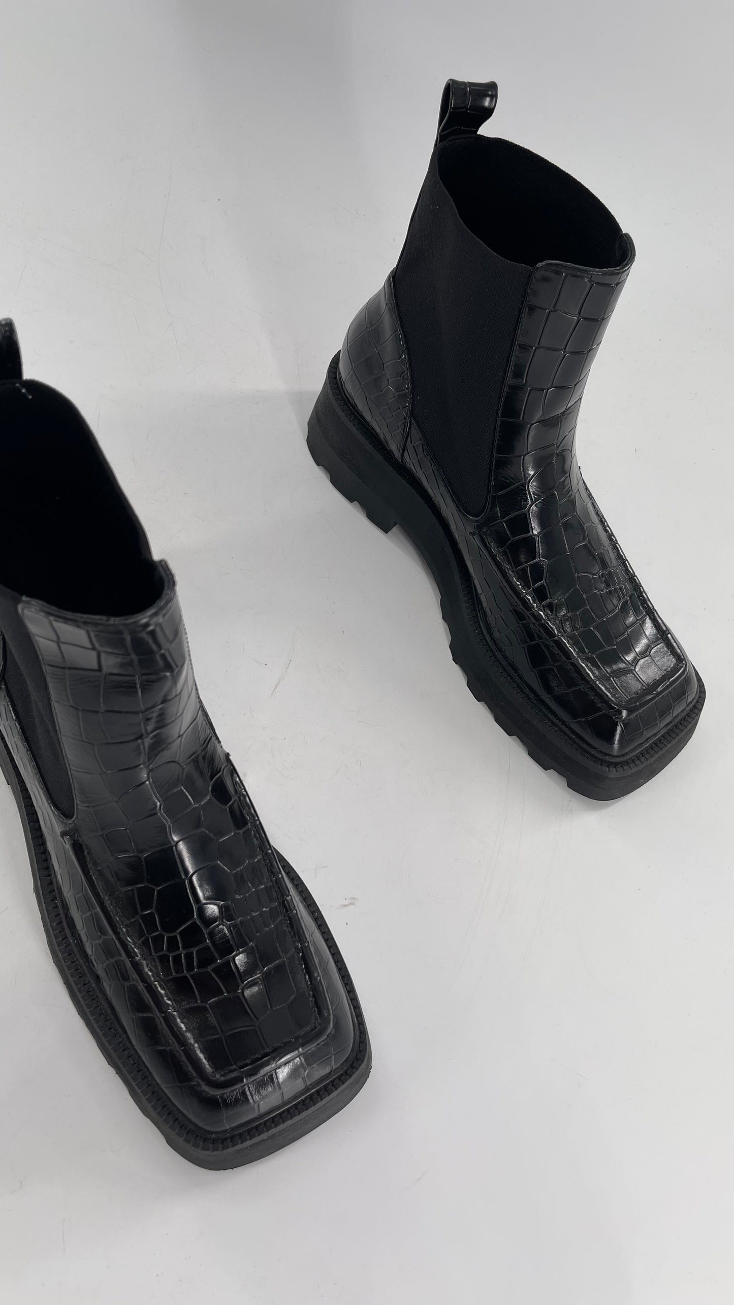 INTENTIONALLY Black Patent Crocodile Embossed Extreme Square Toe Boots (10)