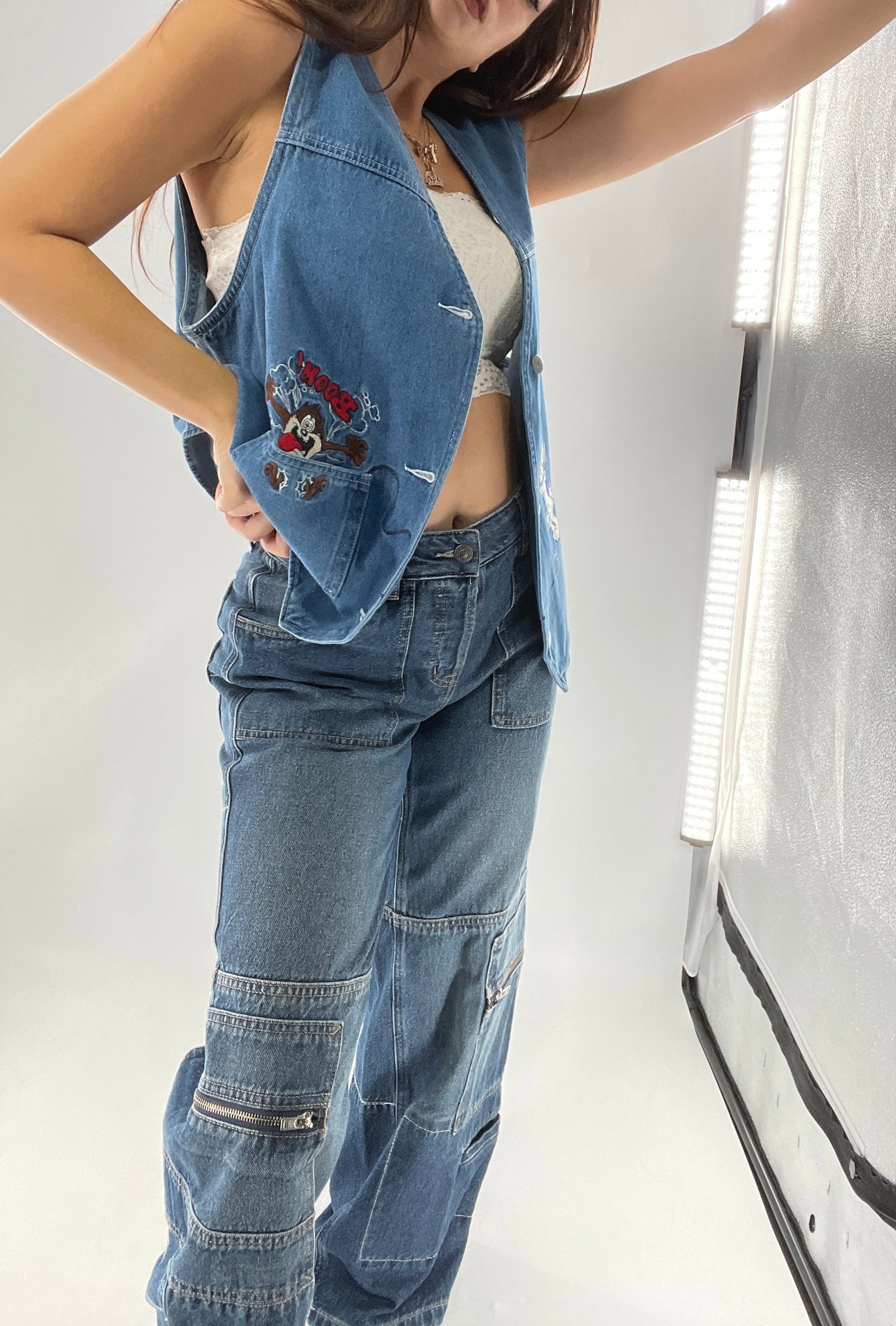 Vintage Looney Tunes Denim Vest with Embroidered Characters (Large)
