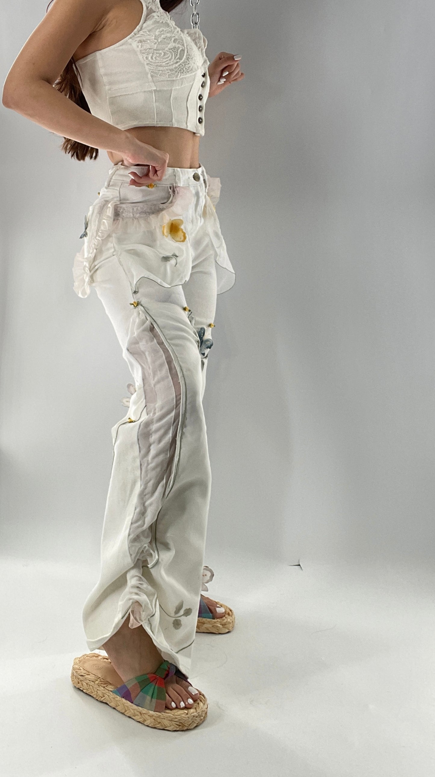 Remade Upcycled Lee White Jeans with Drawstring Adjustable Length, Lace Trim Pockets, Embroidery and Appliqué Details (27)