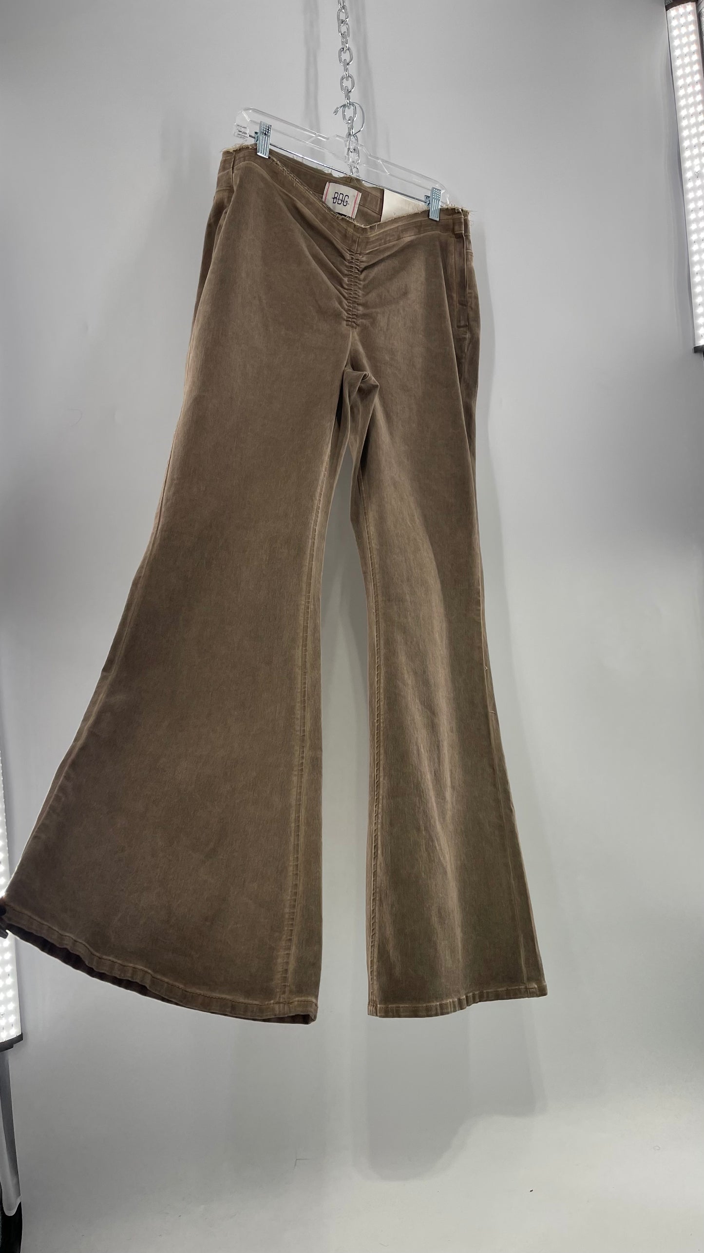 BDG Brown Scrunch Front Kick Flare Bell Bottoms with Side Zipper (33)