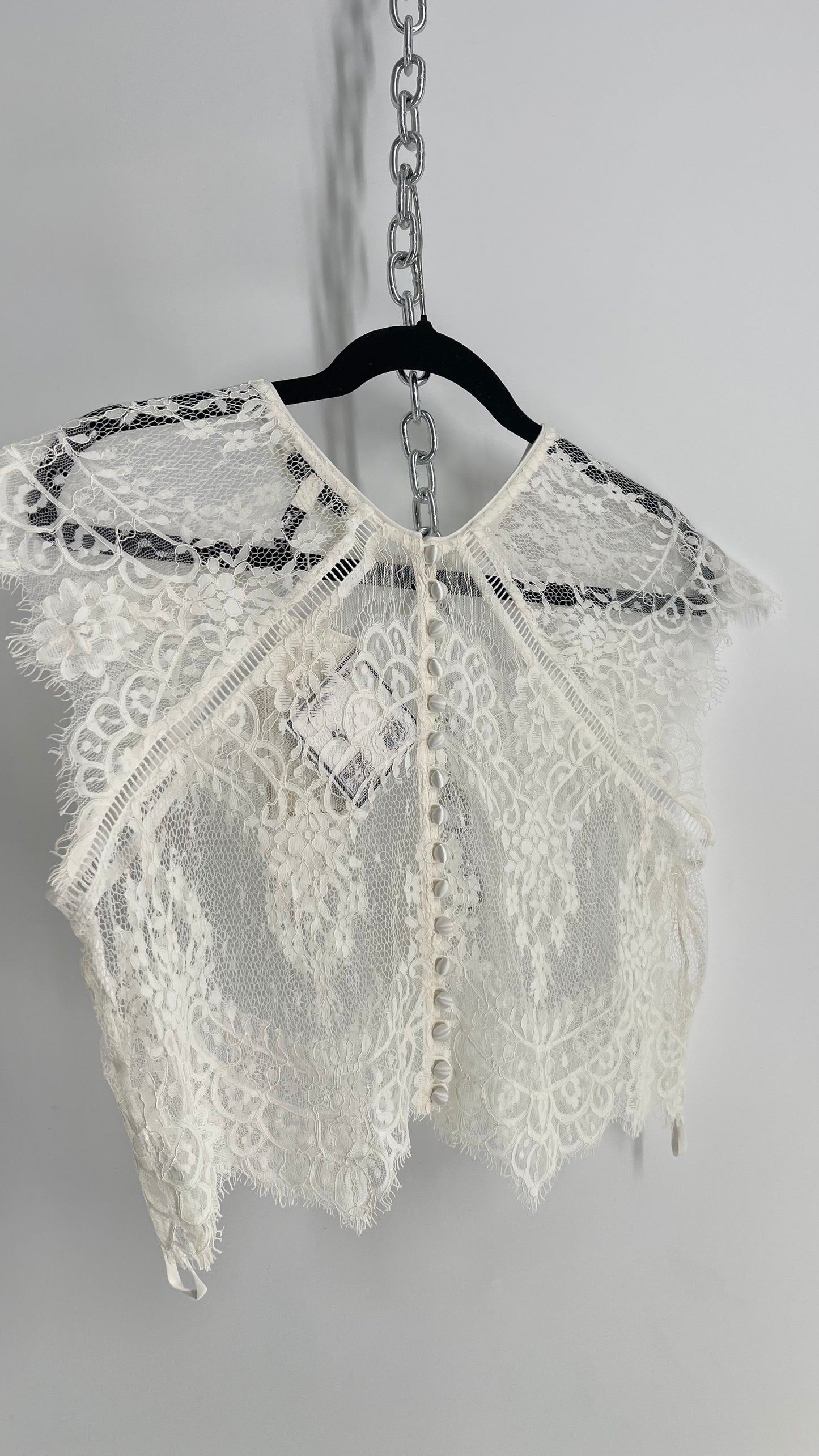 Catherine Deane ITÁLIA White Lace Button Back Short Sleeve Topper Covered in Beading with Tags Attached (Large)