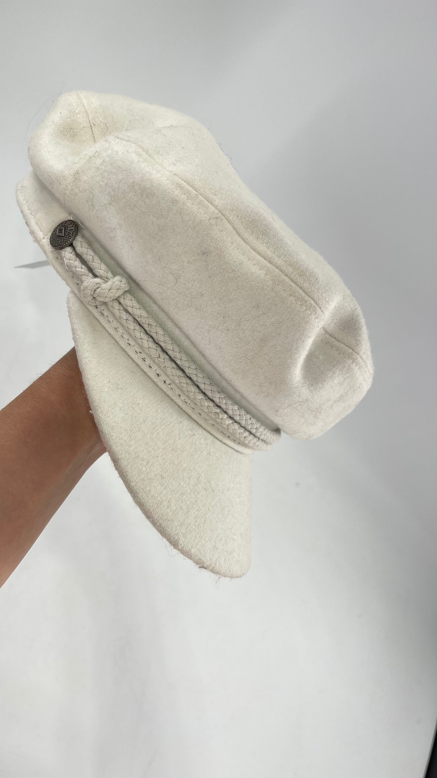 BRIXTON White Felt Newsboy Cap (6 3/4)