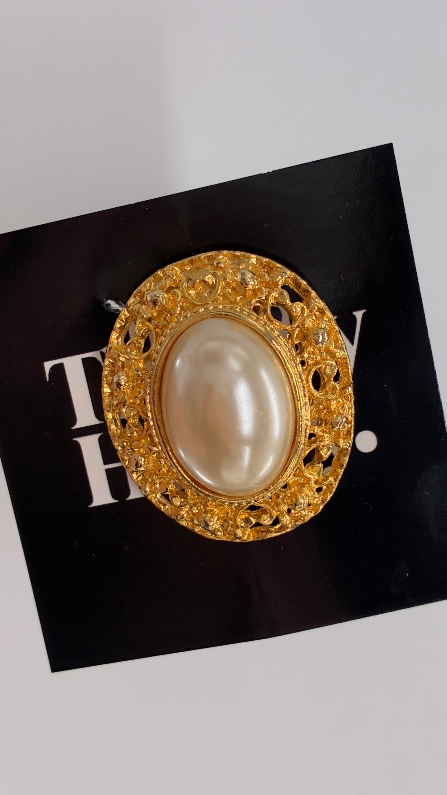 Vintage Ornate Gold Border, Pearl Scarf Ring Loop