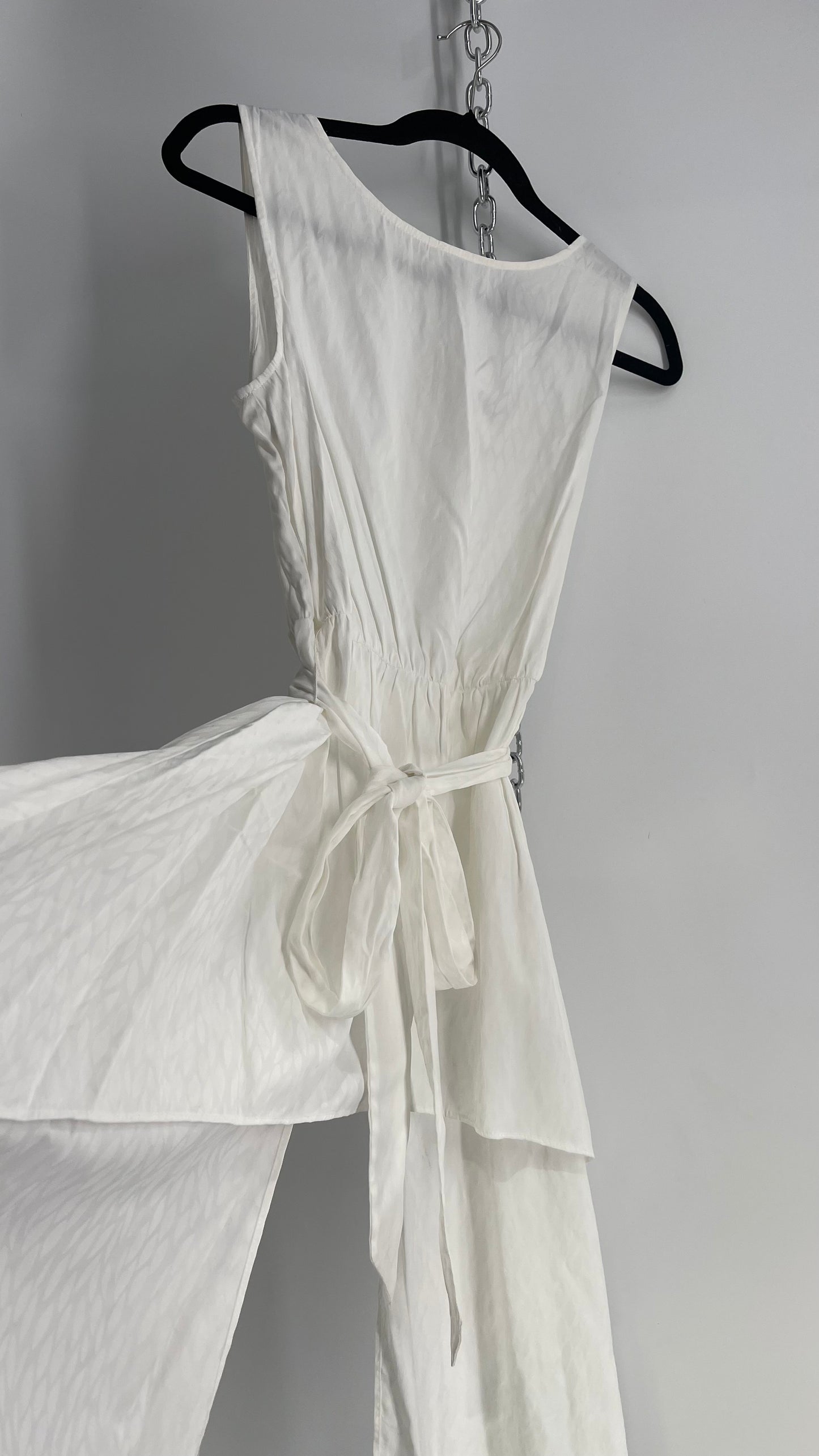 Sachin + Babi Anthropologie White Asymmetrical Hem Tunic Blouse (Medium)