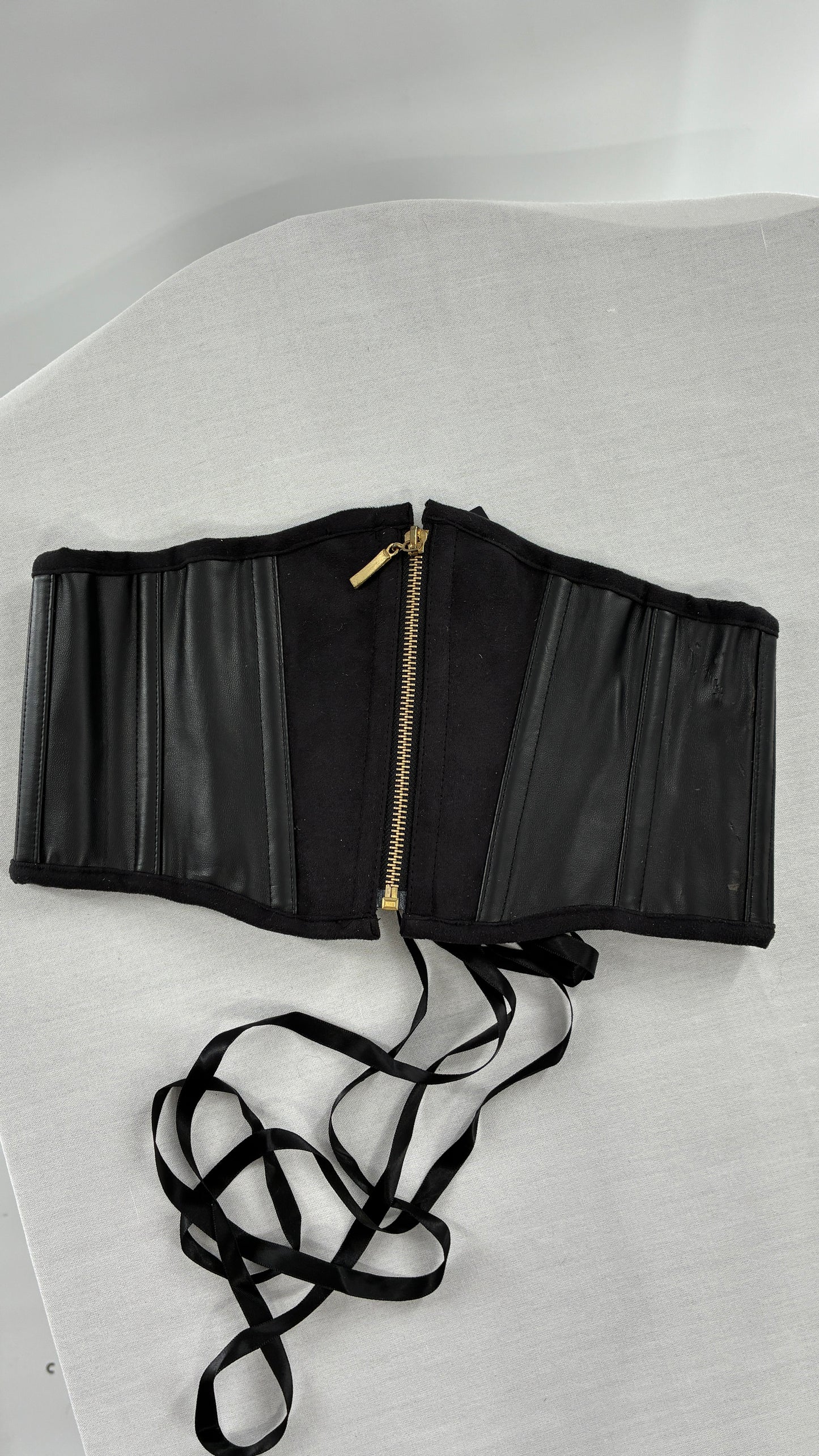 Vintage BACI Lingerie Corseted Zip Front Belt with Boning (Large)