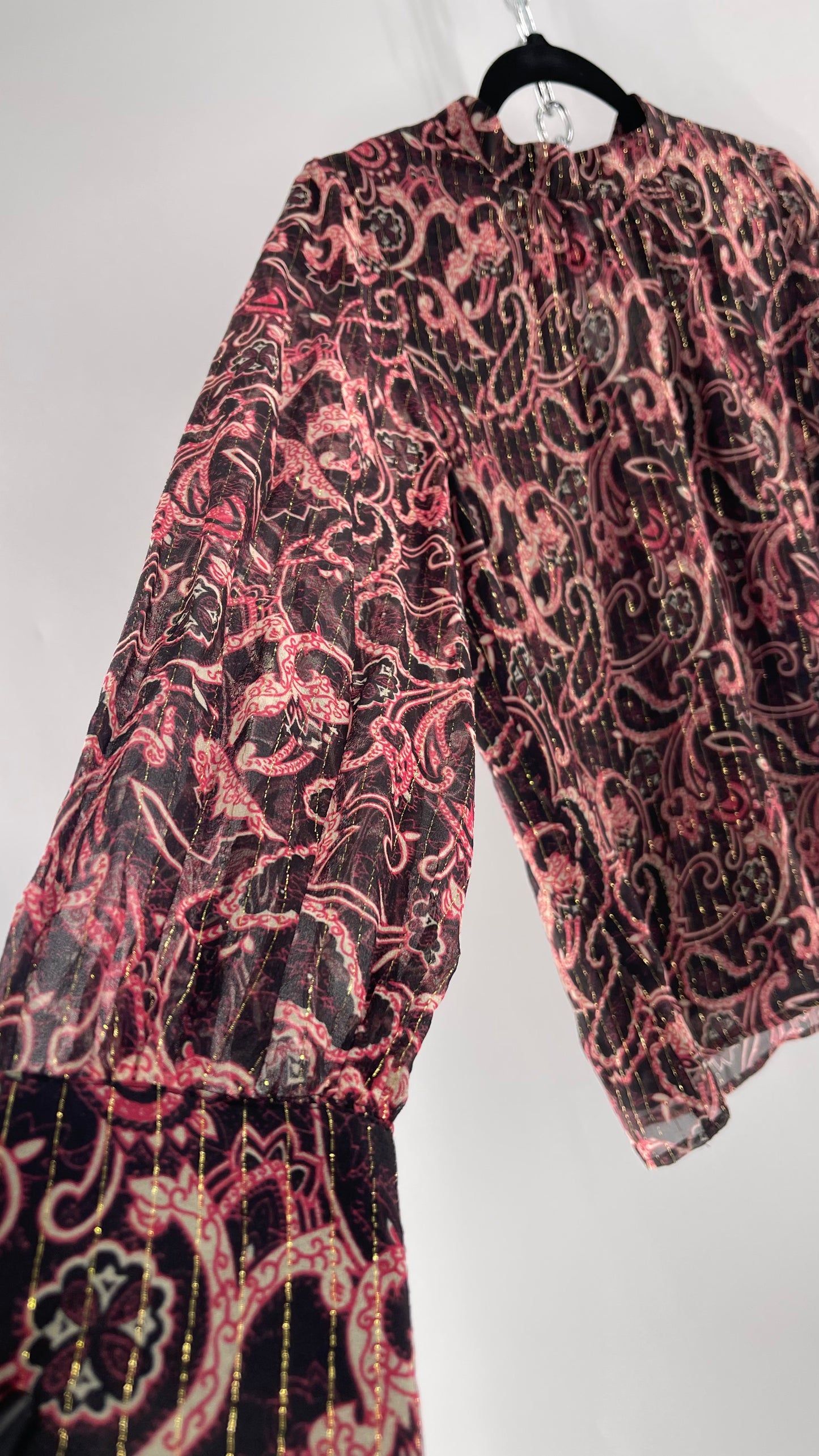 Kachel 95% Silk Black Paisley Blouse with Gold Tinsel Bessie Anthropologie (6)