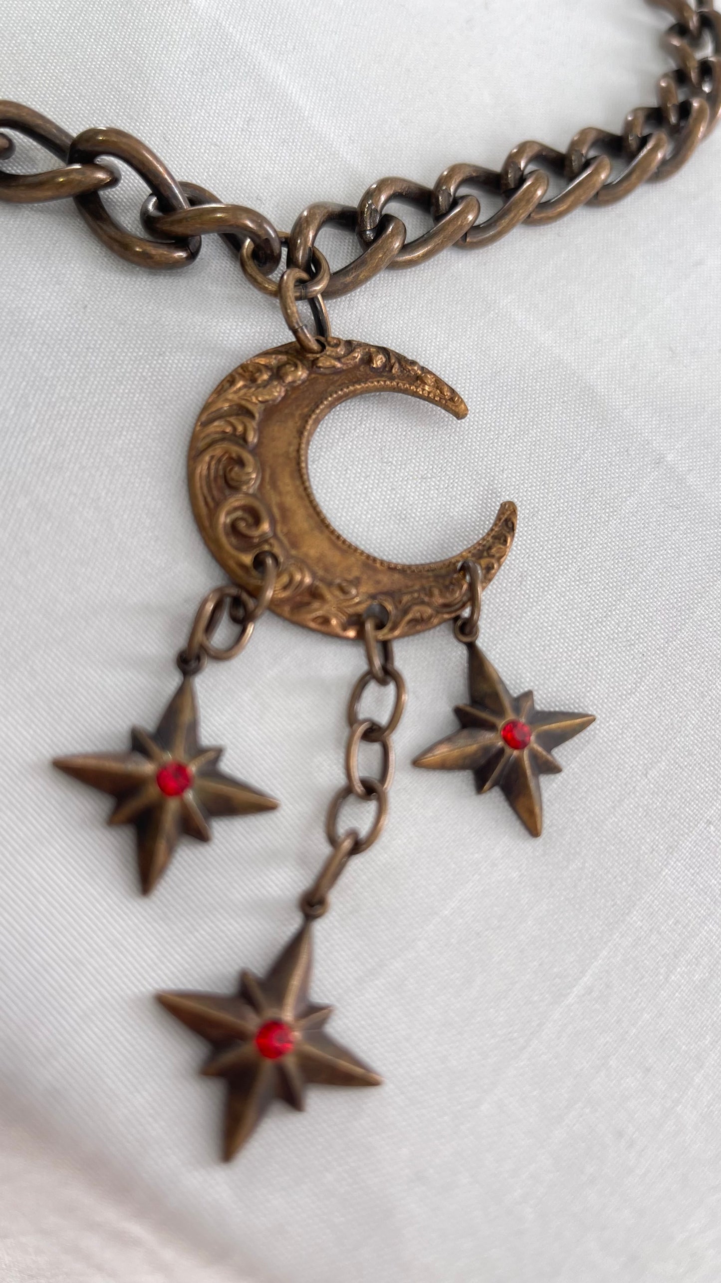 Scarlet Moon Heavy Chain Necklace