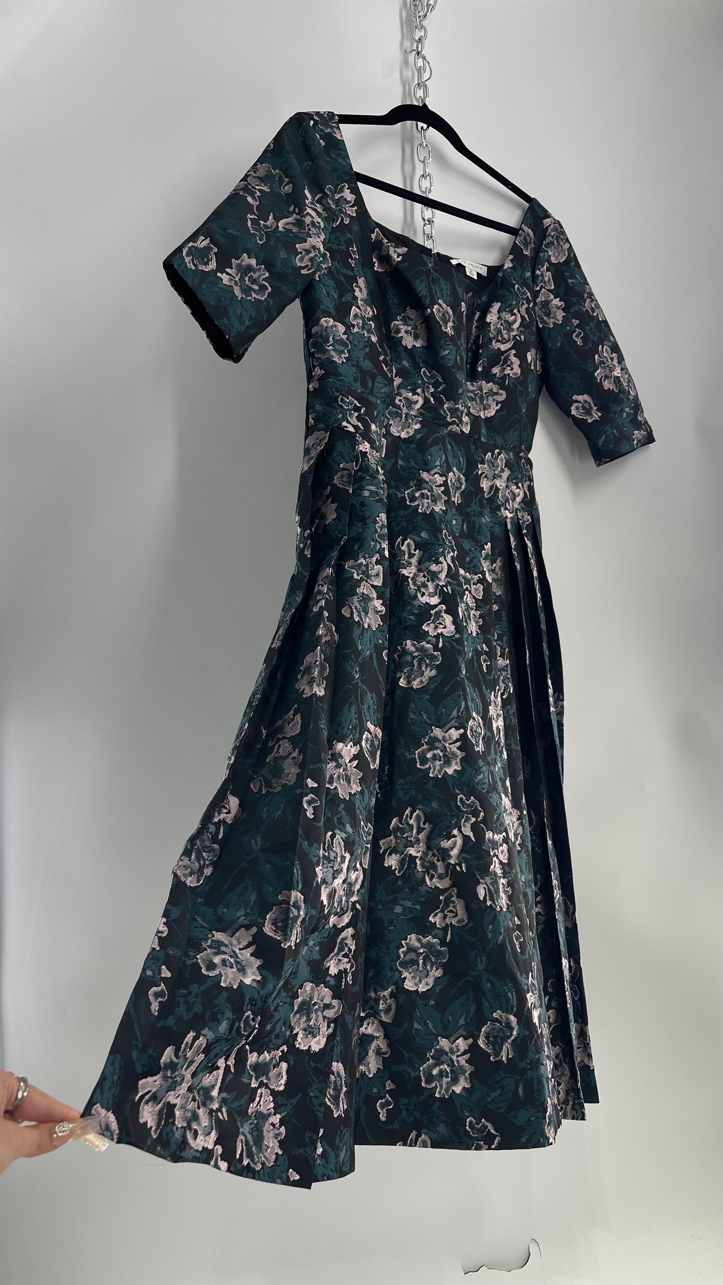 Kay Unger New York Jacquard Tapestry Dress (10)