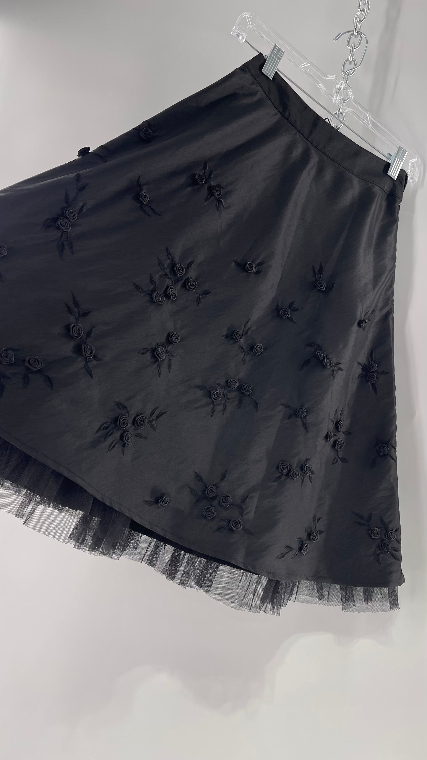 Vintage Josephine Chaus Petite Black Skirt with Rosettes and Mesh Underlay (6P)
