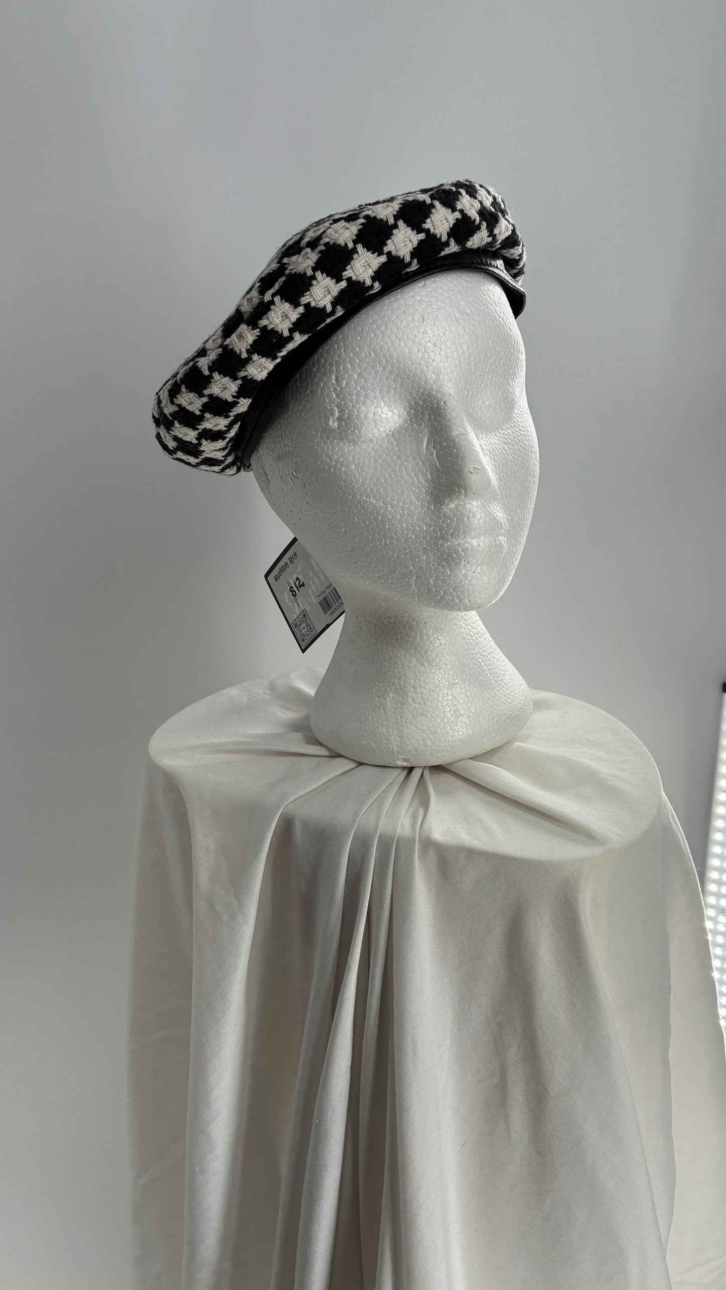 Black and White Knit Houndstooth Beret with Vegan Leather Band