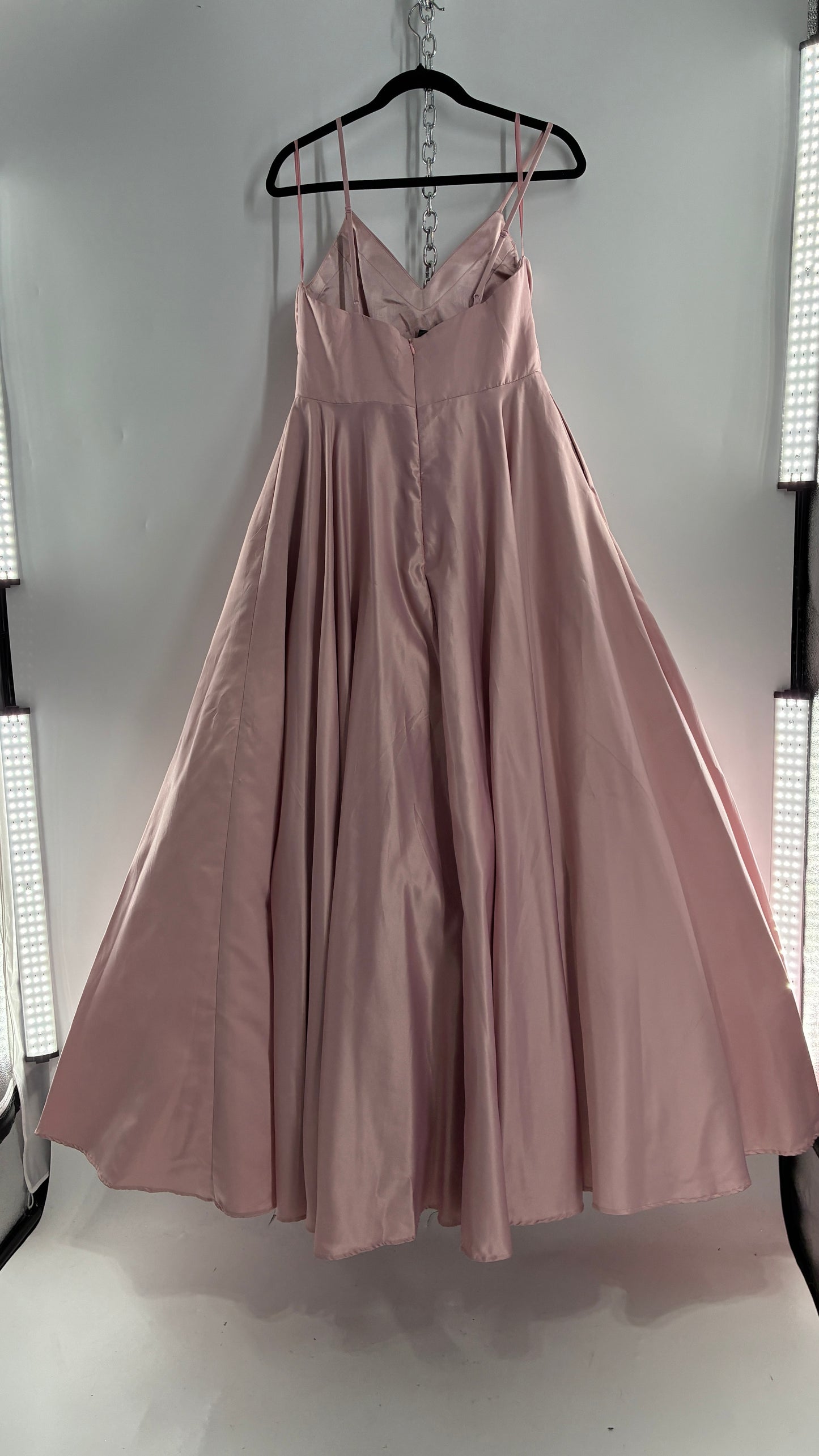 Vintage DANCING QUEEN Dusty Pink Voluminous Ballgown with Multiple Layers of Tulle (XL)