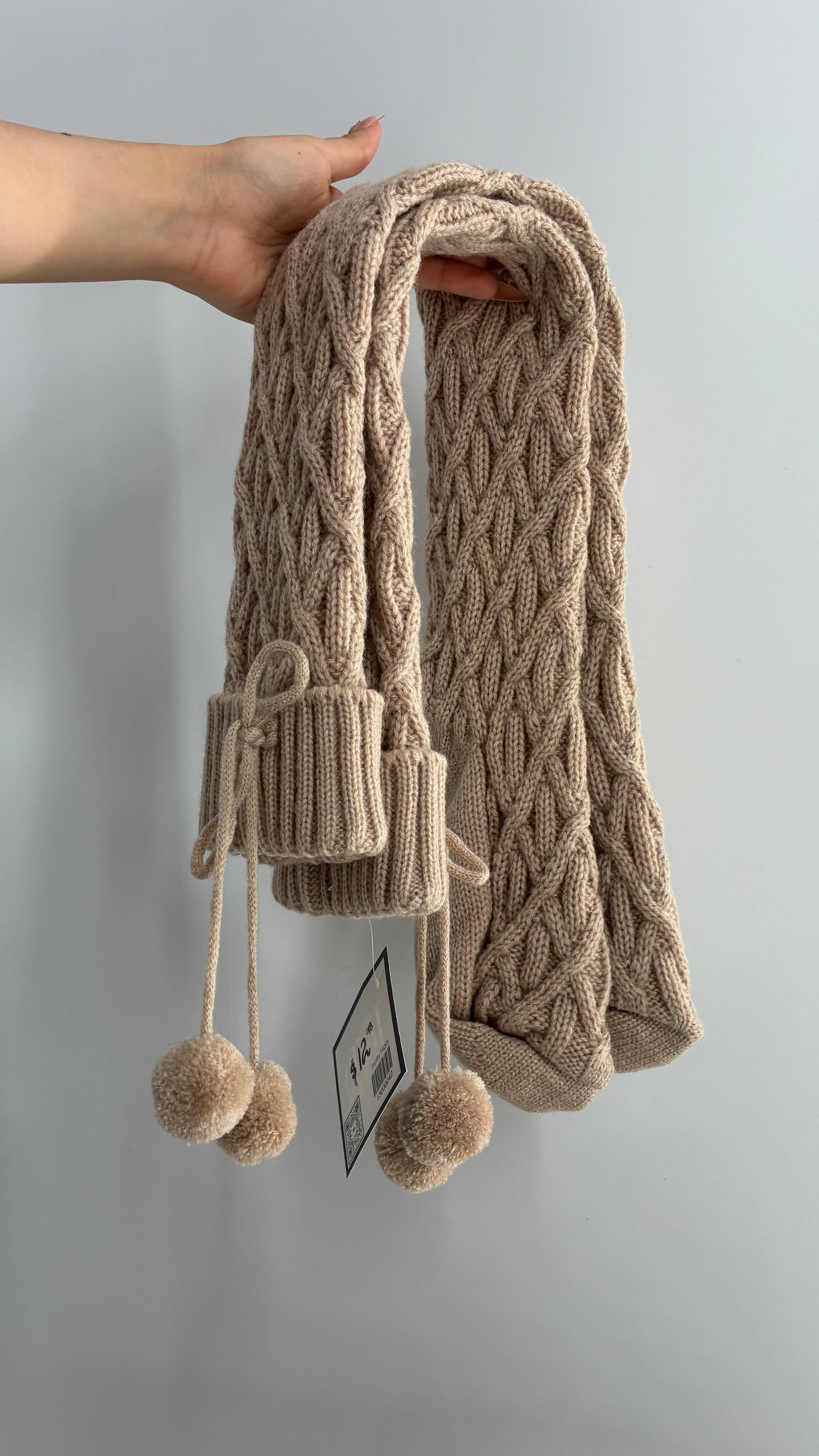 NWOT Thigh High Taupe Thick Knit Socks