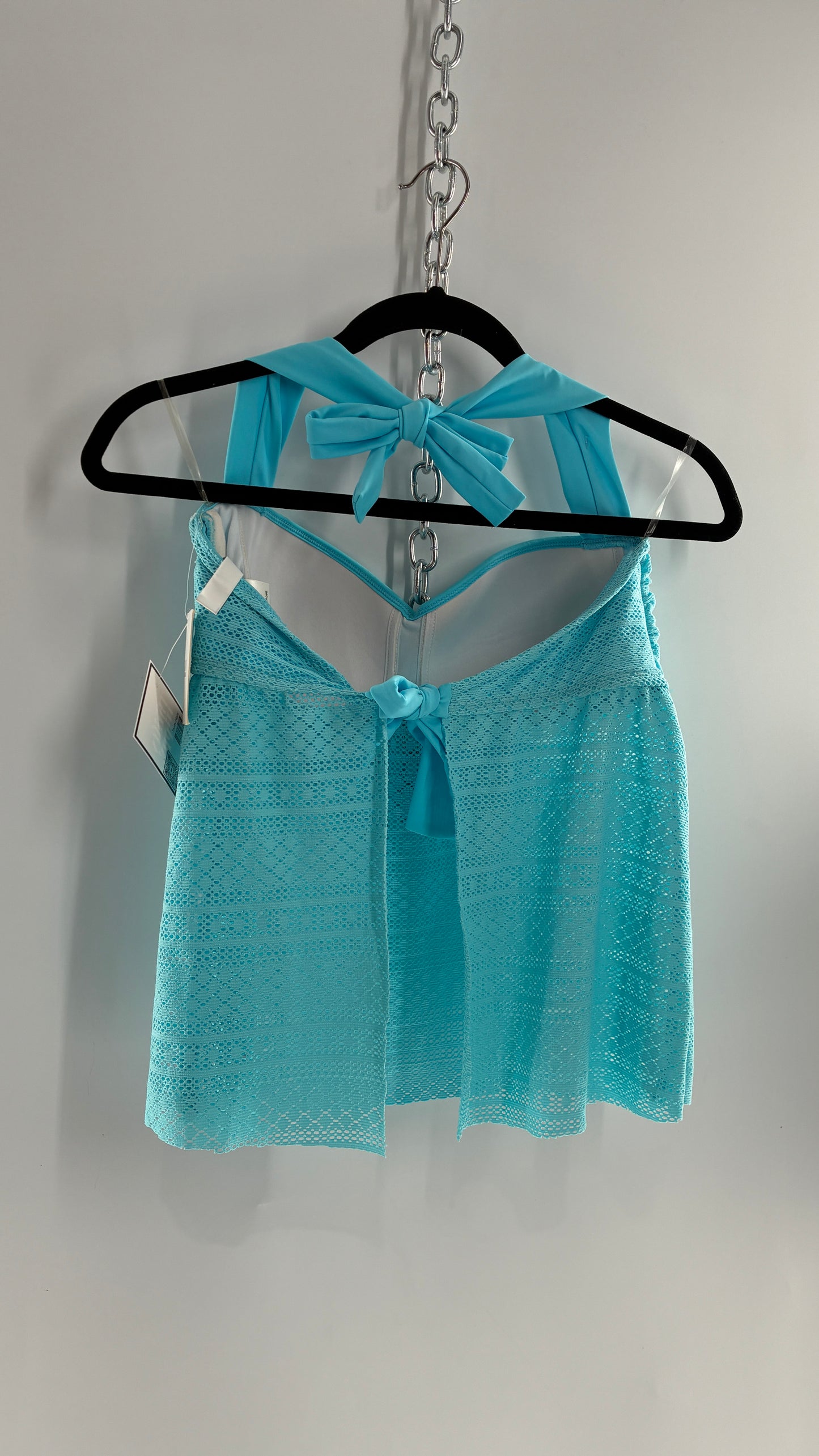 Vintage ELLEN TRACY Baby Blue Vented Back Halter with Built in Bra (10)