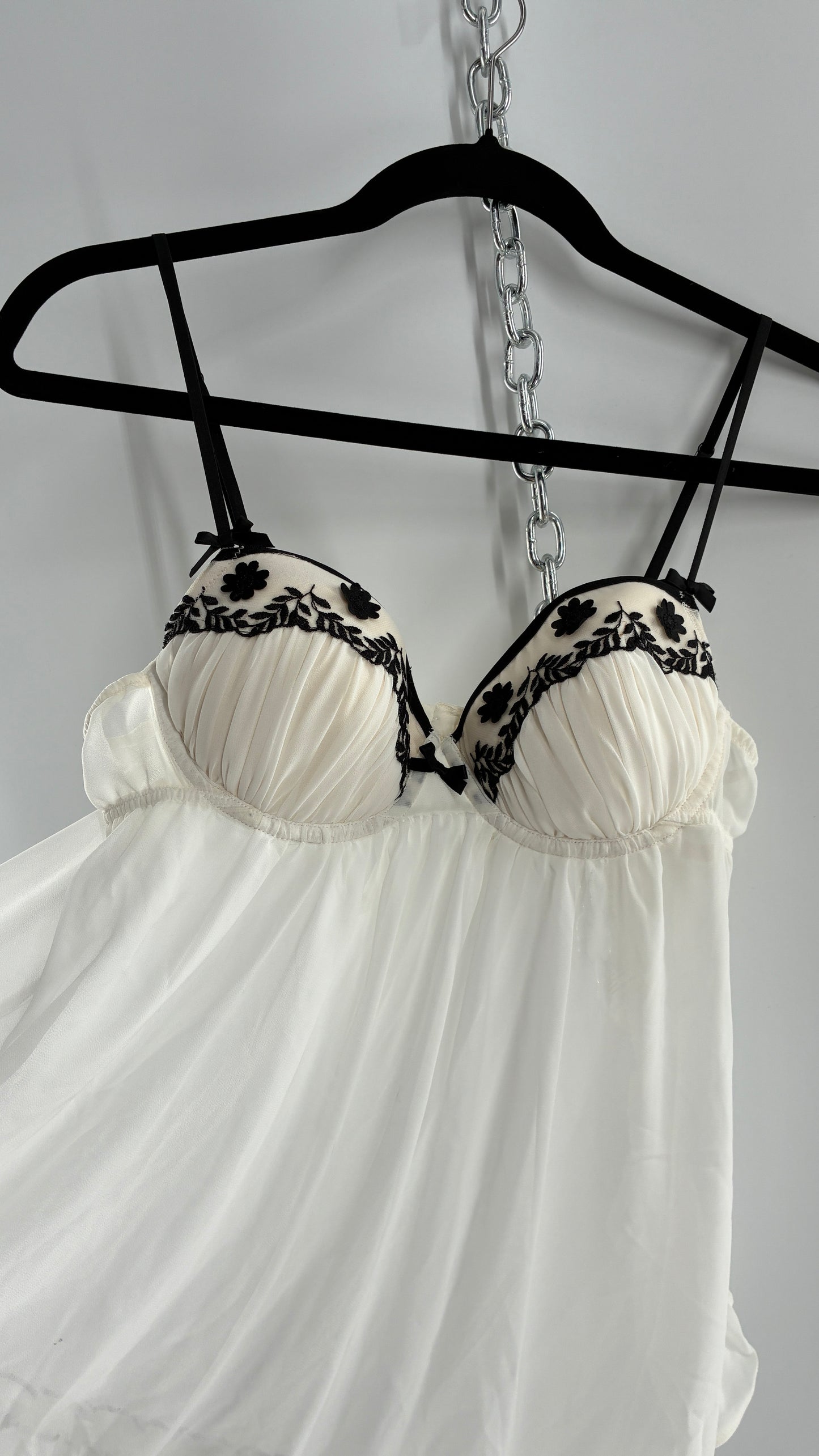Deadstock Vintage In Bloom Babydoll Camisole and Thong Set with Tags (Medium)