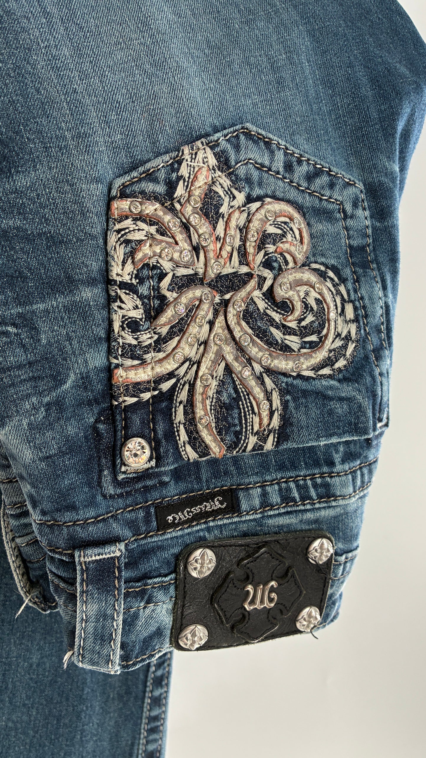 Vintage MISSME Kick Flare Jeans with Embroidered Pockets with Rhinestone Detailing (28)