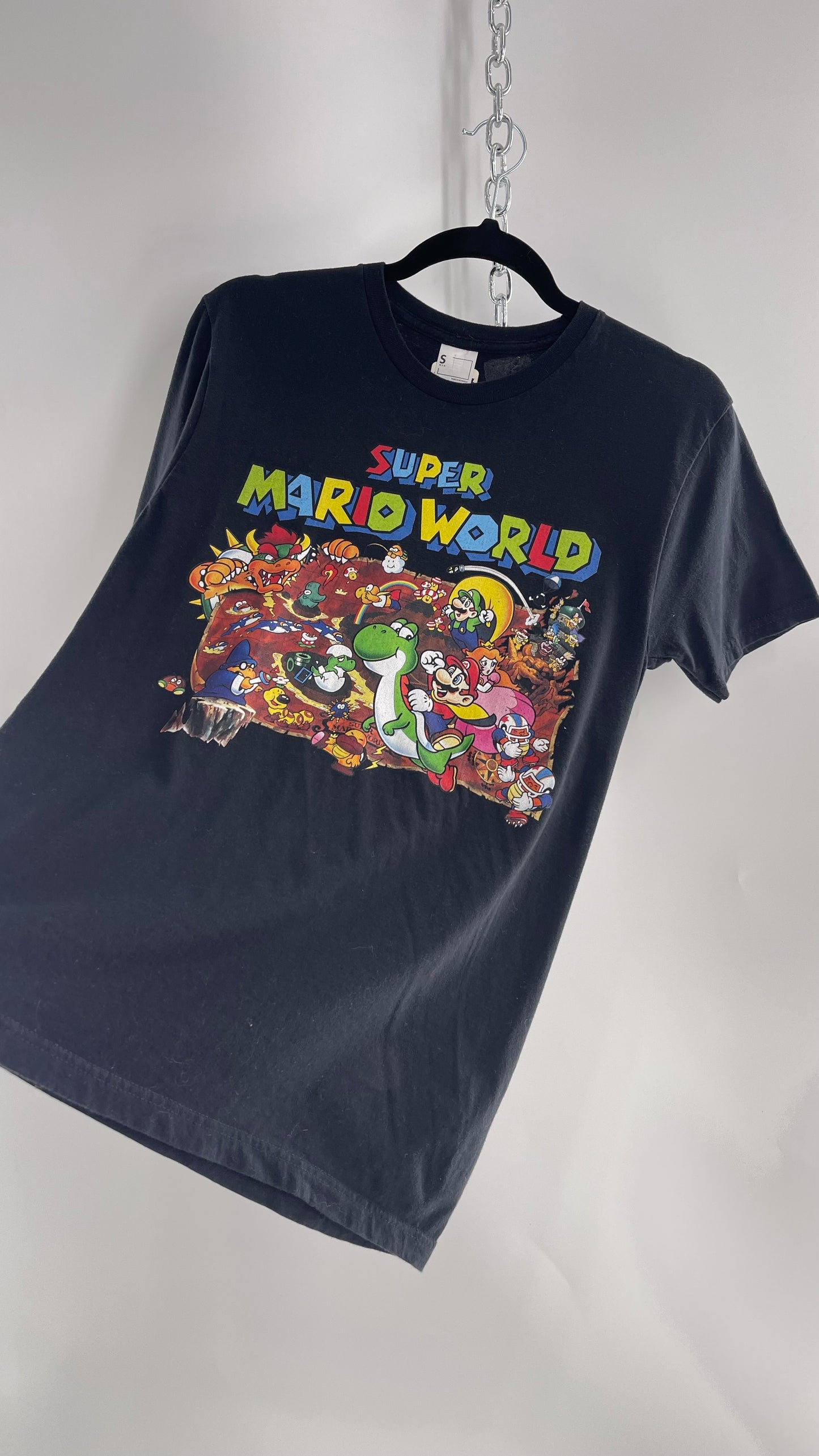 Vintage Old School Official Nintendo Super Mario T Shirt (Small)