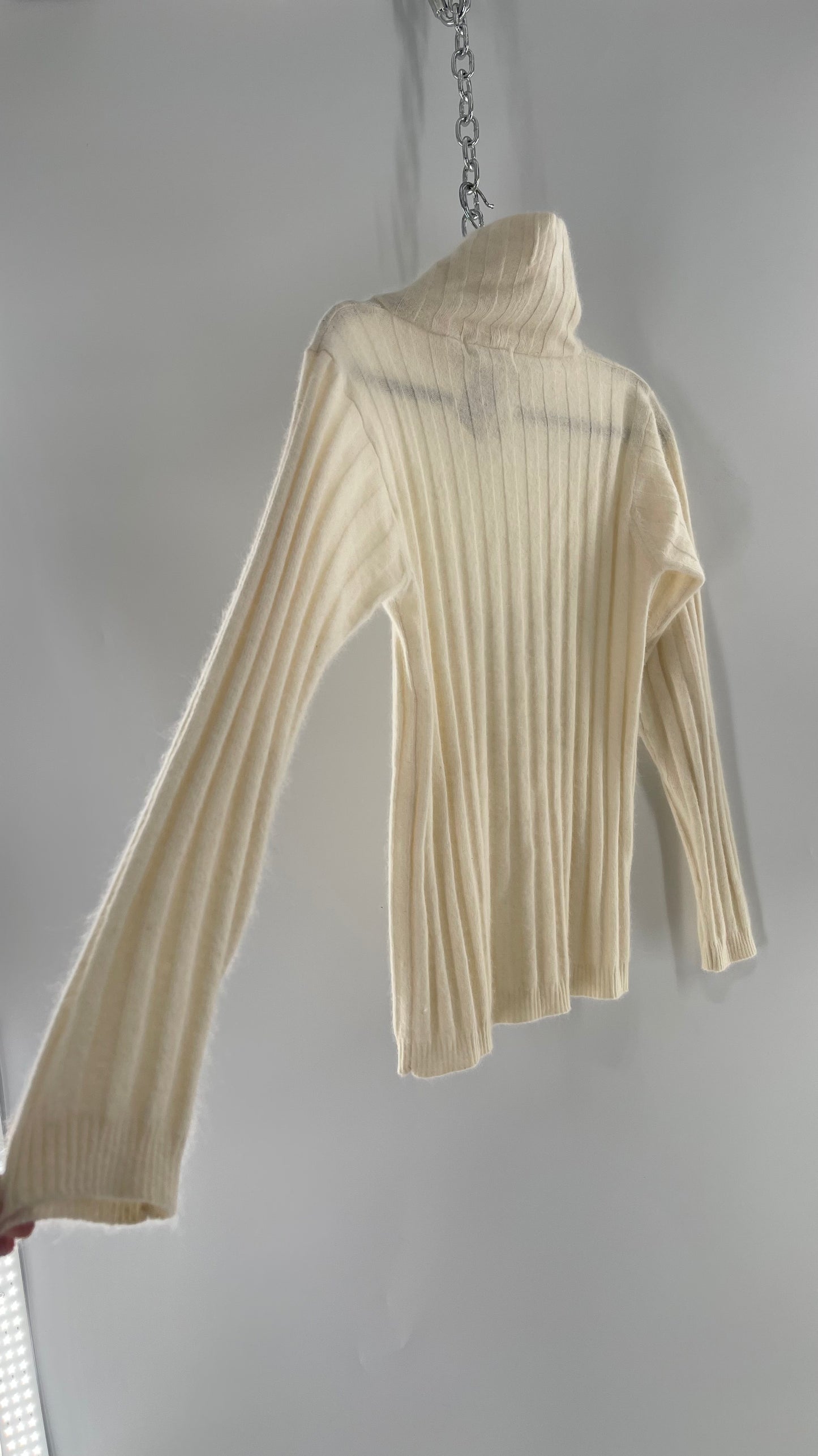 Vintage Ellen Tracy 70% Lamb Wool 20% Rabbit Turtle Neck Sweater (S)