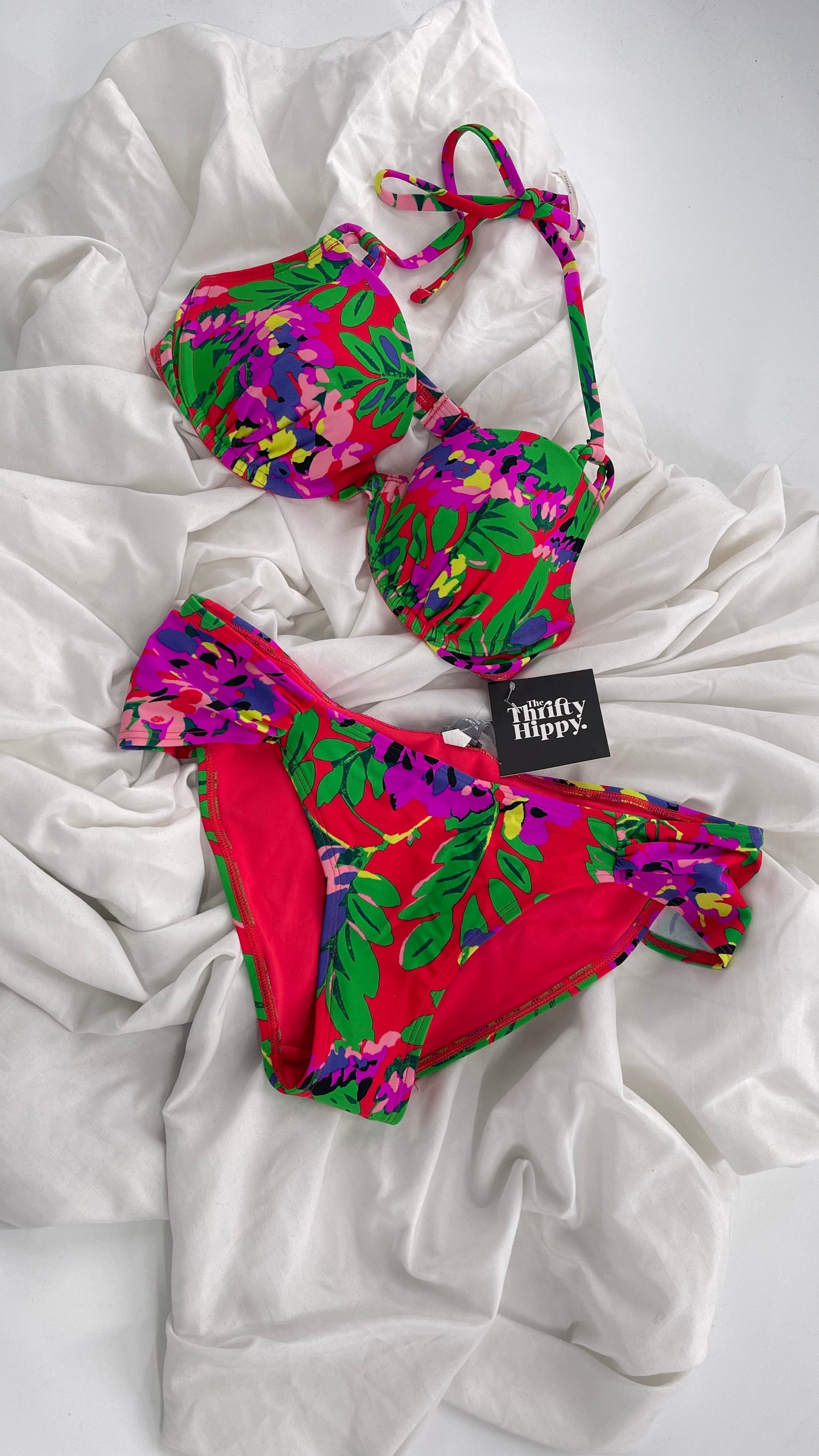AERIE 2pc Set Red Underwire Top and Scalloped Waistline Bottoms (36B/M)