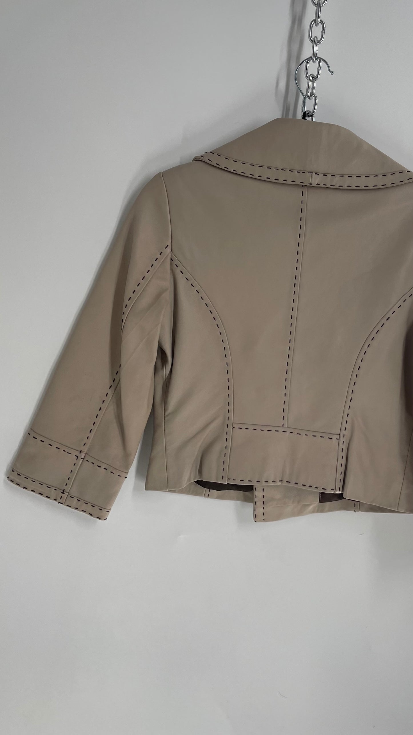 Vintage 1990s Wilsons Leather Beige Short Jacket with Exaggerated Collar, Embossed Buttons and Contrast Stitching (XS)