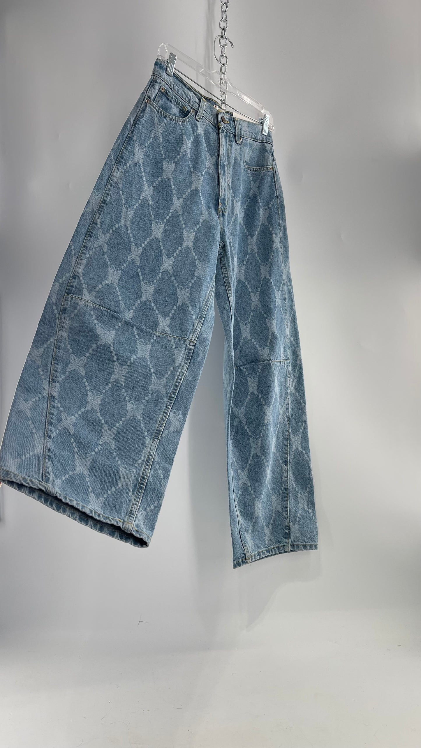 BDG Baggy Bleached Butterfly Jeans with Tags Attached (27)