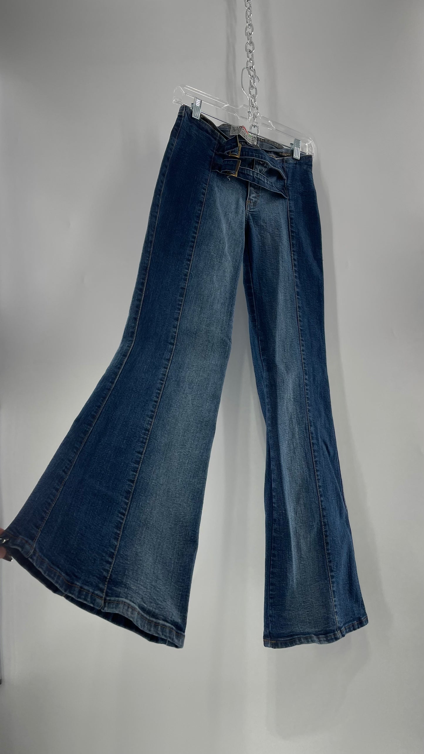 Vintage NewMax Two Toned Paneled Brazilian Jeans with Buckle Jean Strap Closure and Flared Hem (8)
