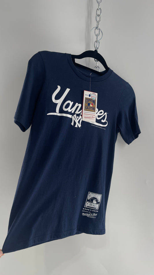 Official Navy Blue Yankees Baby T with Tags Attached Cooperstown Mitchell & Ness (S adult or 10/12 kids)