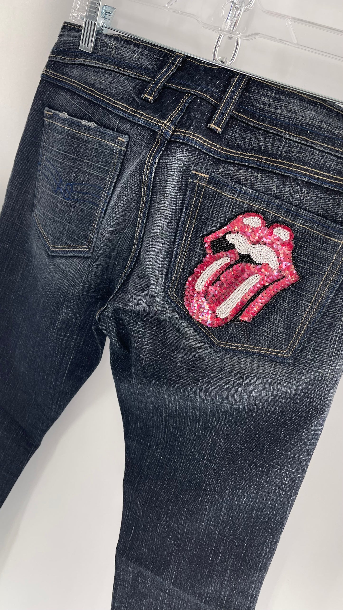 Vintage Smart AS JEANS Dark Wash with Grain and Embroidered/Embellished Kiss Rock Logo (28)