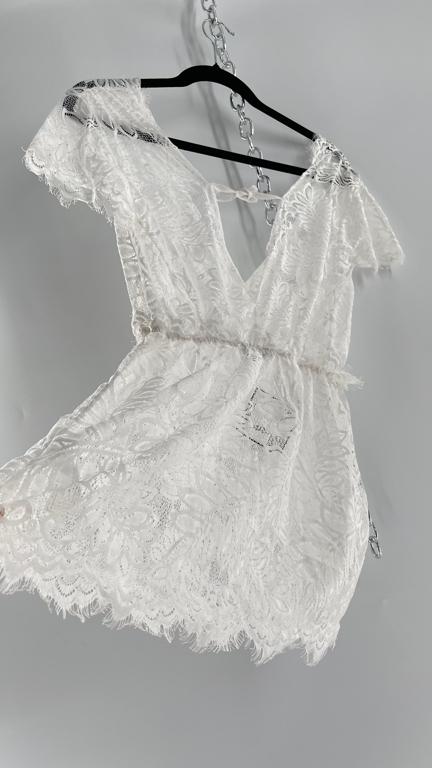 Vintage White Lace Scalloped Negligée Blouse (Small)