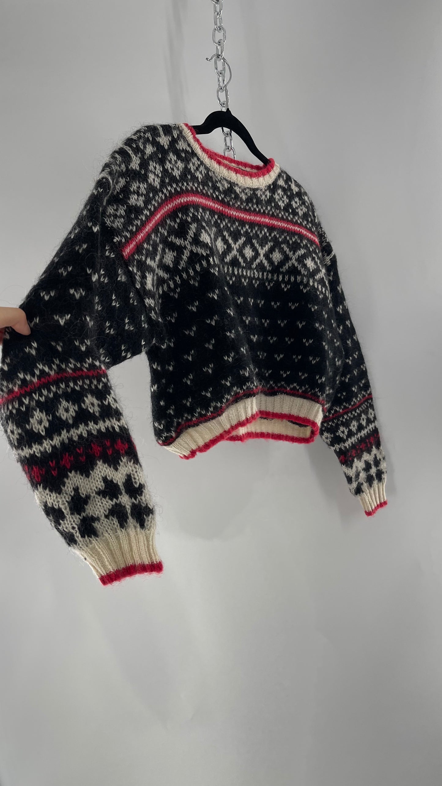 1980s Vintage Wool Black/White/Red Cropped Sweater (Medium)