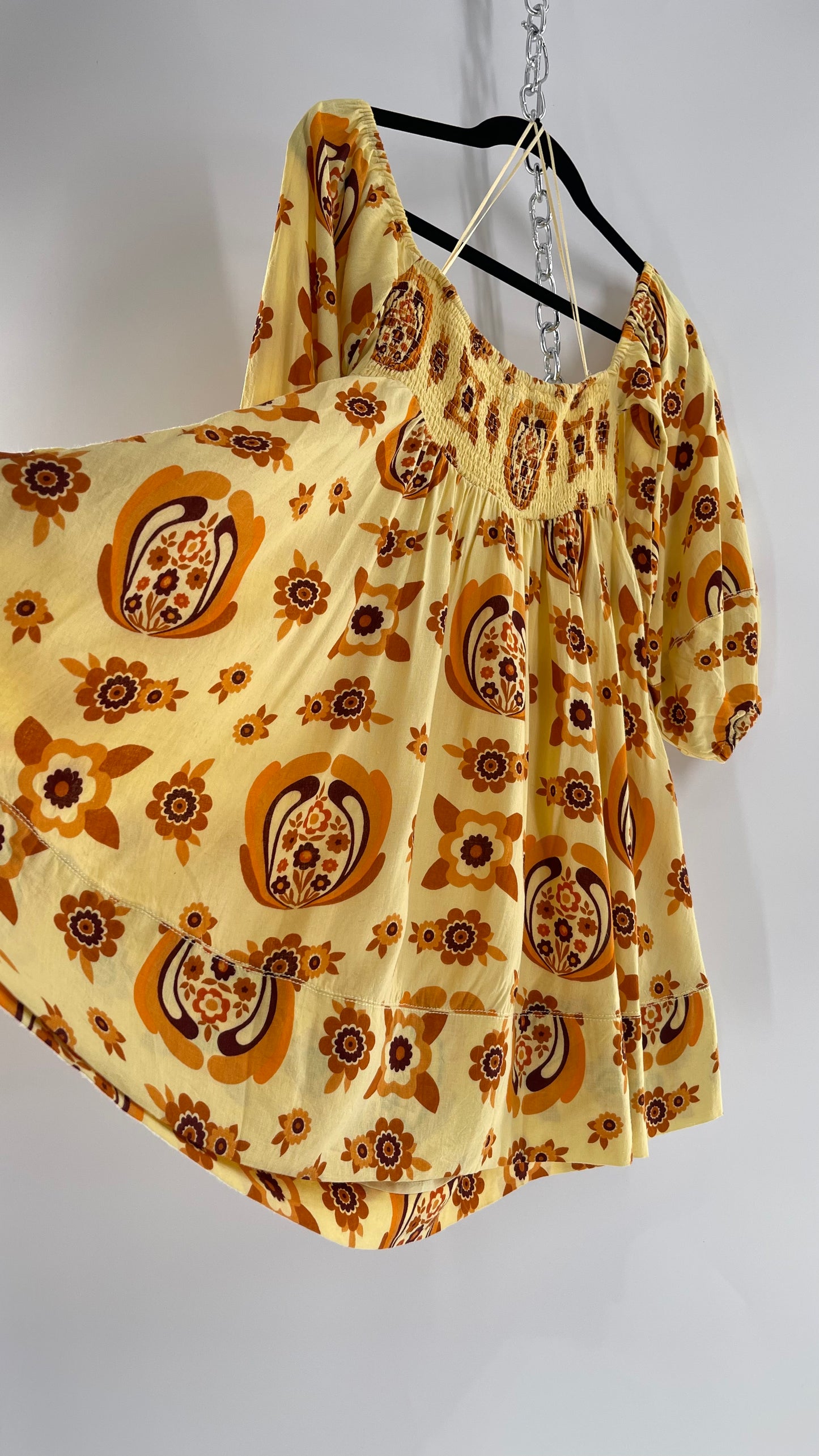 Urban Outfitters 1970s Puff Sleeve Retro Printed Babydoll Mini (Small)