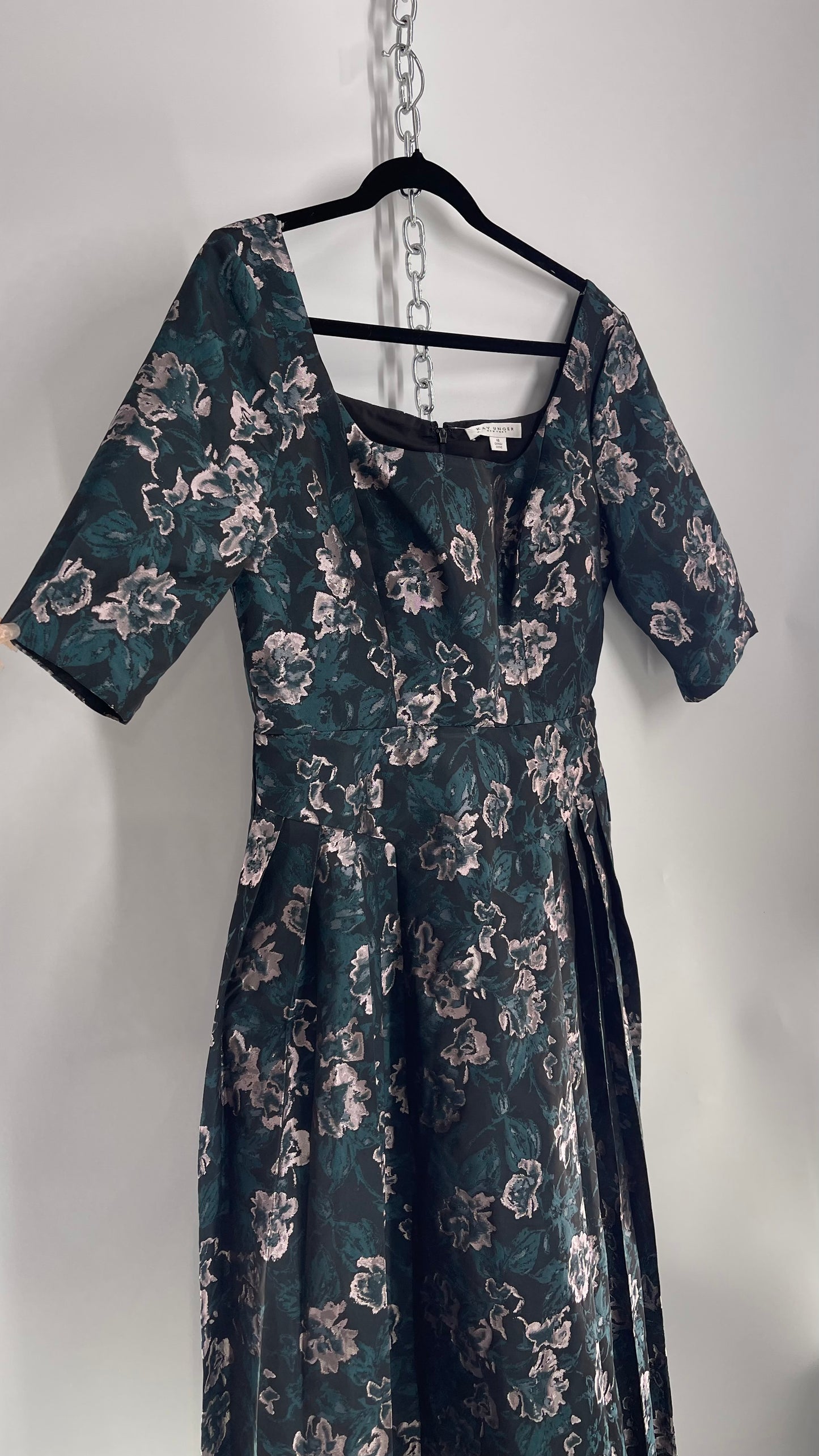 Kay Unger New York Jacquard Tapestry Dress (10)