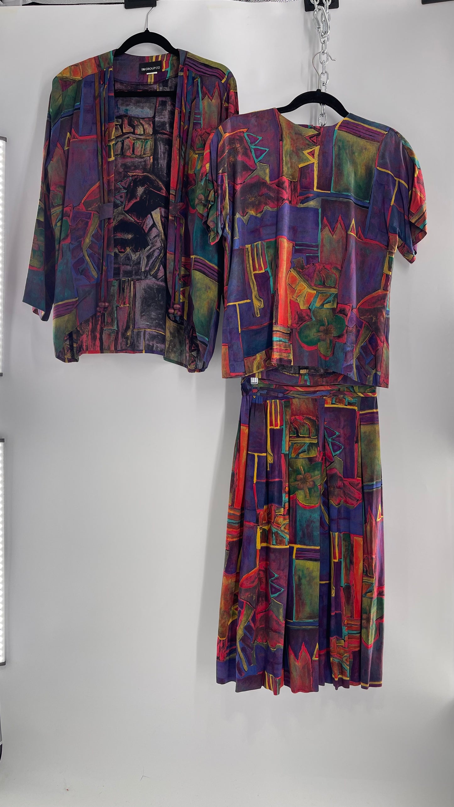 Vintage INGROUP LTD Abstract Art Girl 3pc Set -Skirt,T and Cape (2)