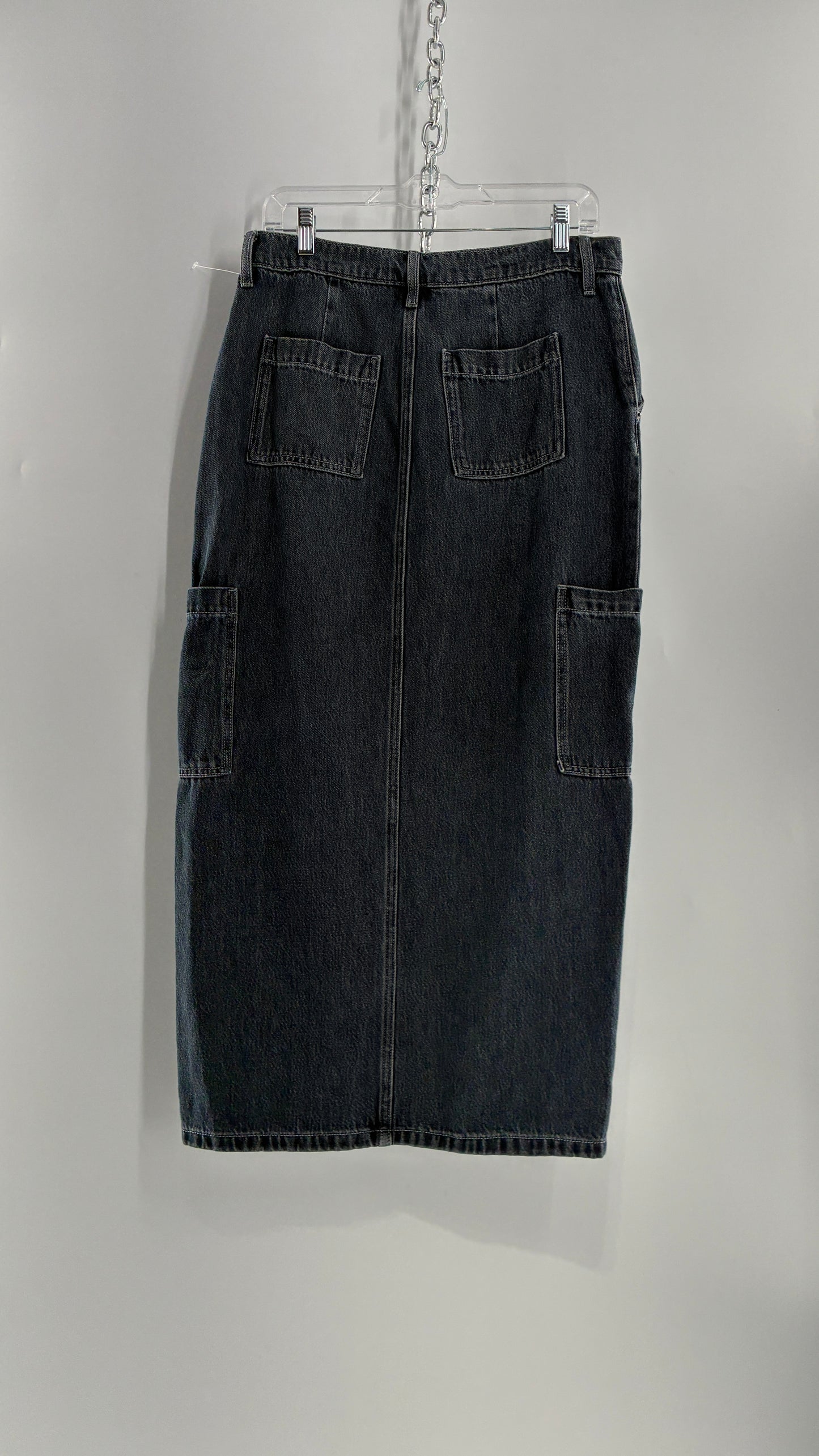 Old Navy Mid Rise Vented Denim Cargo Skirt (4)