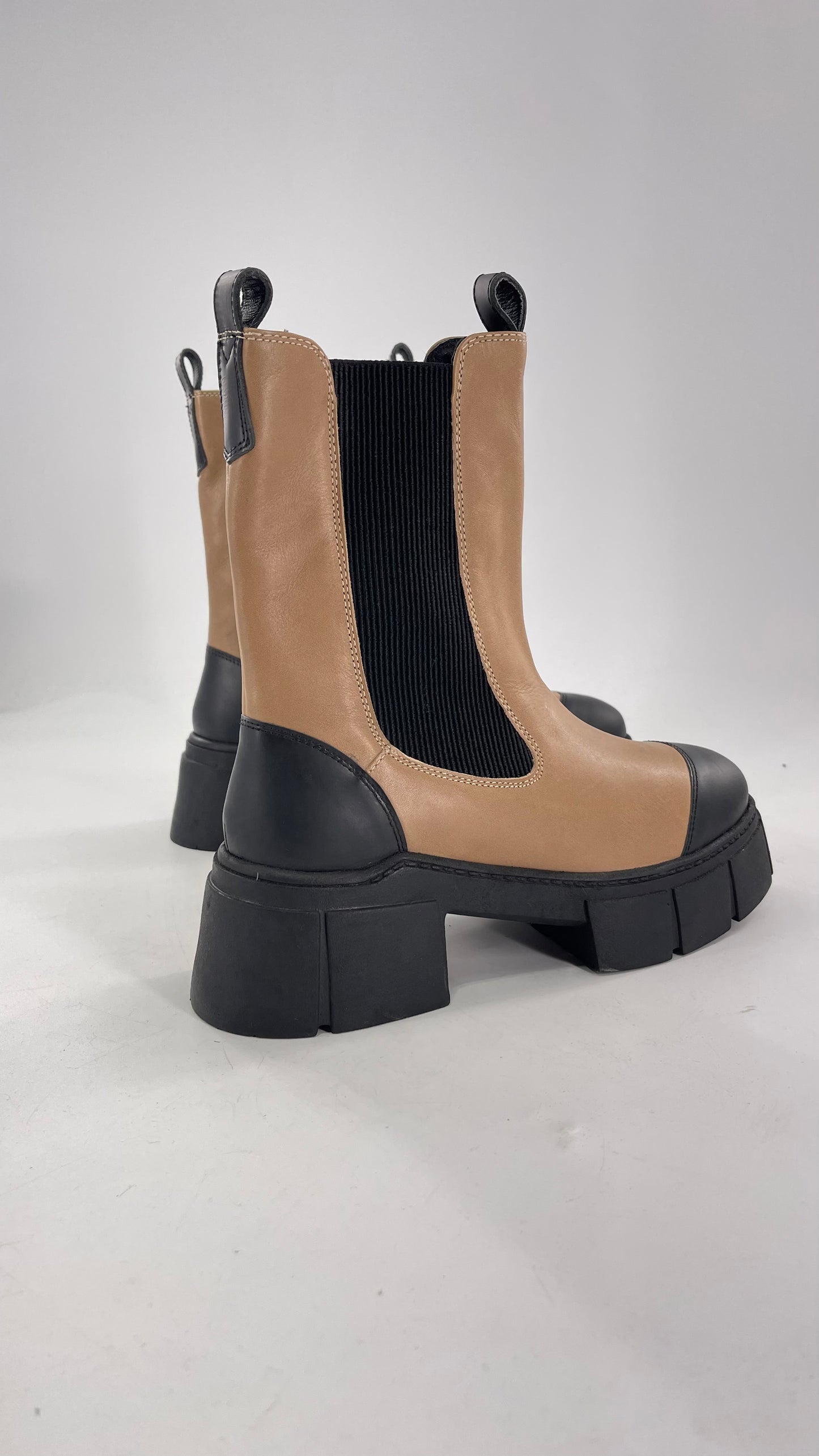 Free People James Chelsea Boot Tan with Chunky Heel and Raised Platform Sole (37.5)