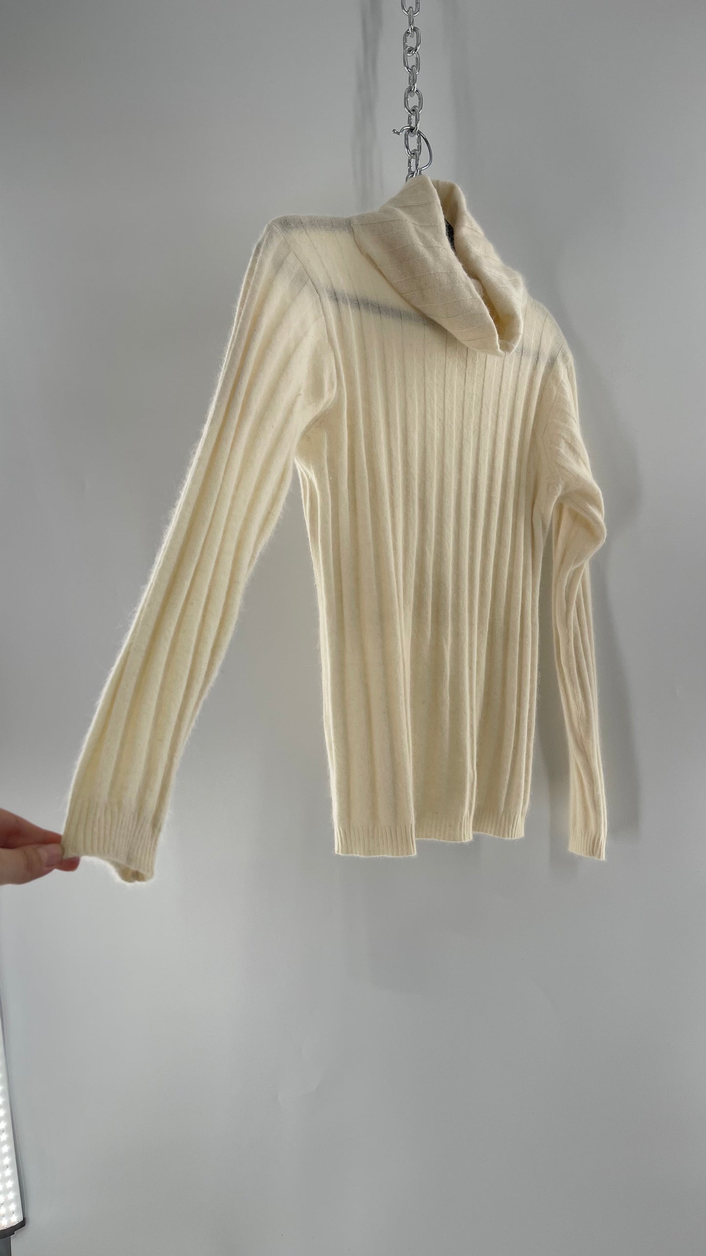 Vintage Ellen Tracy 70% Lamb Wool 20% Rabbit Turtle Neck Sweater (S)