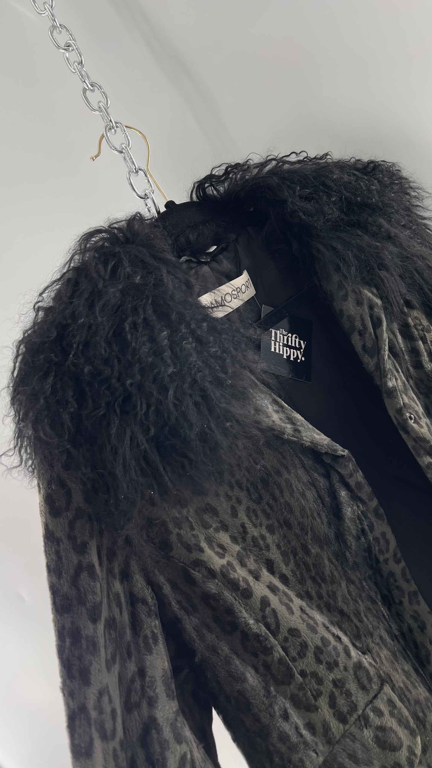 Vintage Romanian RAMOSTEPH Black/Gray Leopard Print Coat with Mongolian Fur Collar (Medium)