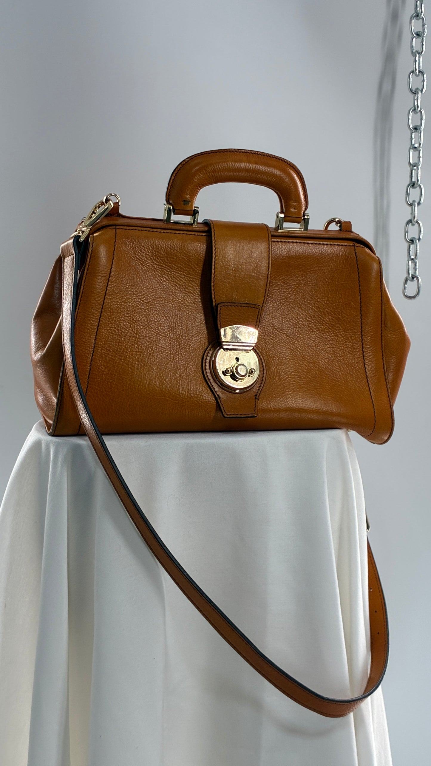 Vintage DIVINA FIRENZE Orange Genuine Leather Briefcase Style Purse