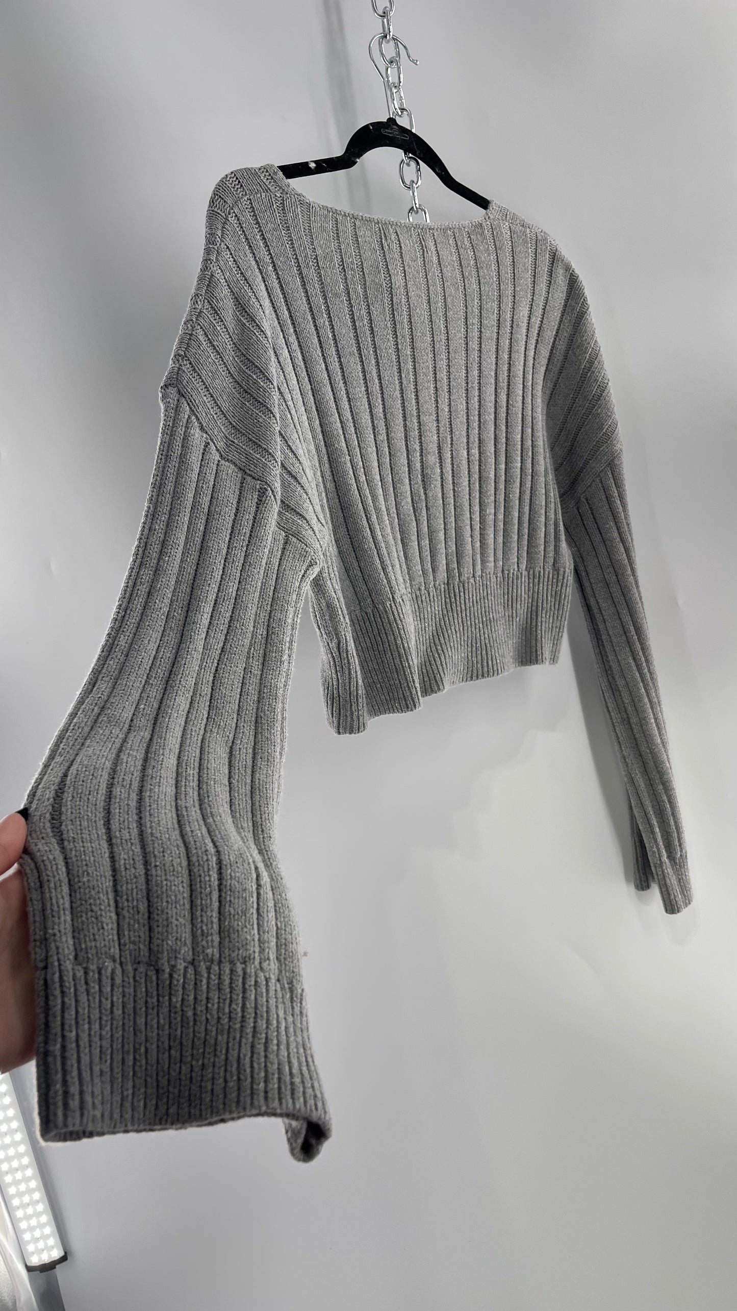 Urban Outfitters Grey Knit Ribbed Cropped Sweater (L)