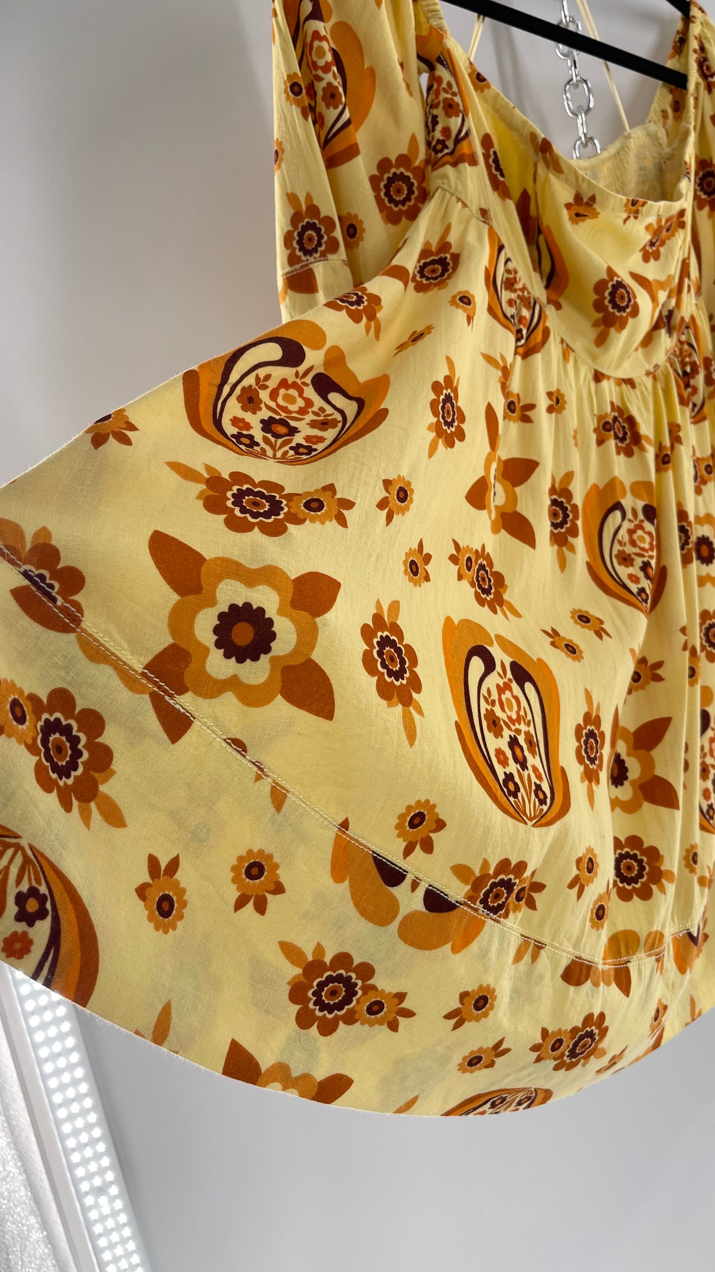 Urban Outfitters 1970s Puff Sleeve Retro Printed Babydoll Mini (Small)