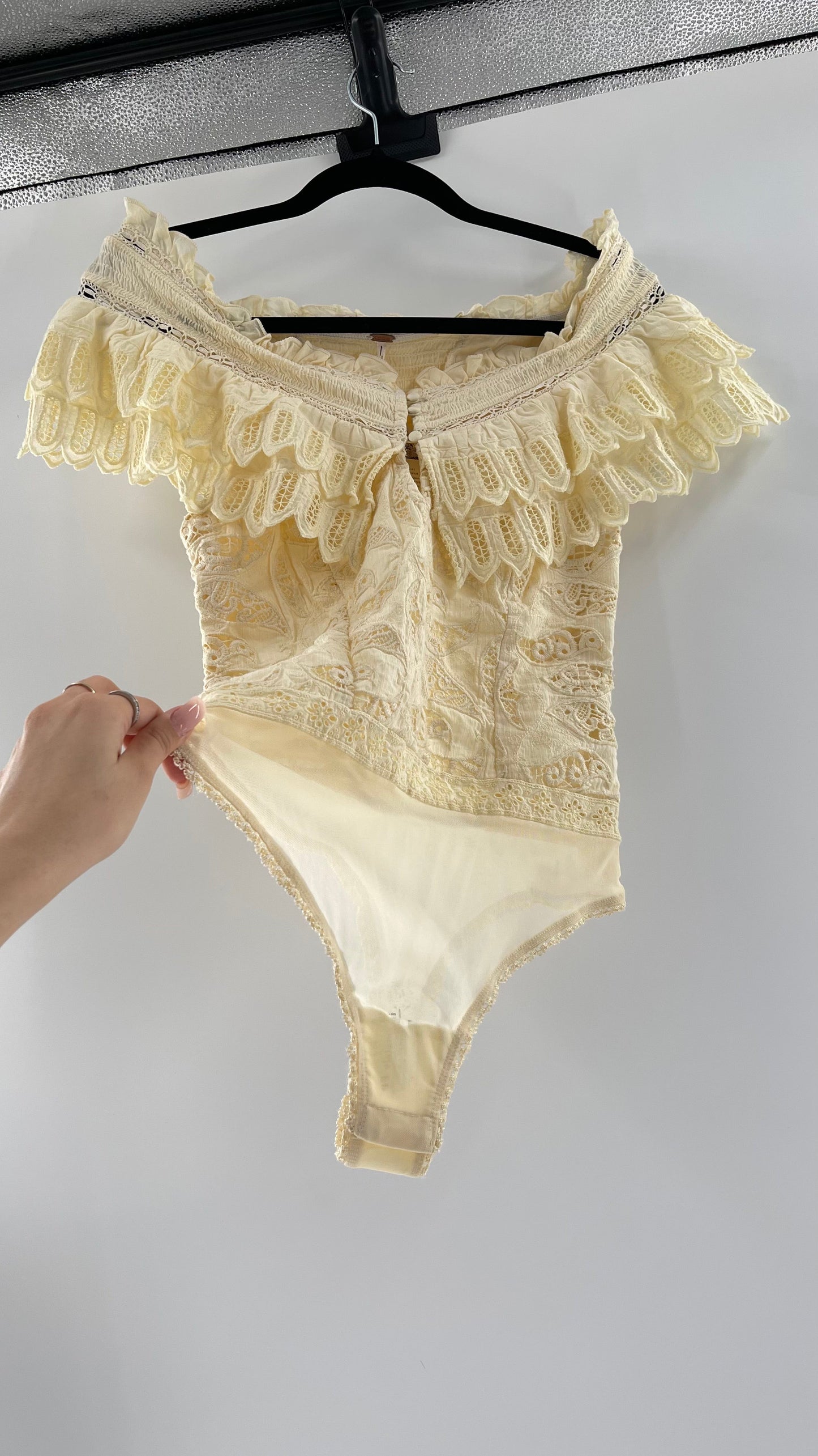Intimately Free People Light Yellow Lace Bodysuit with Ruffled Off the Shoulder Neckline
(XS)