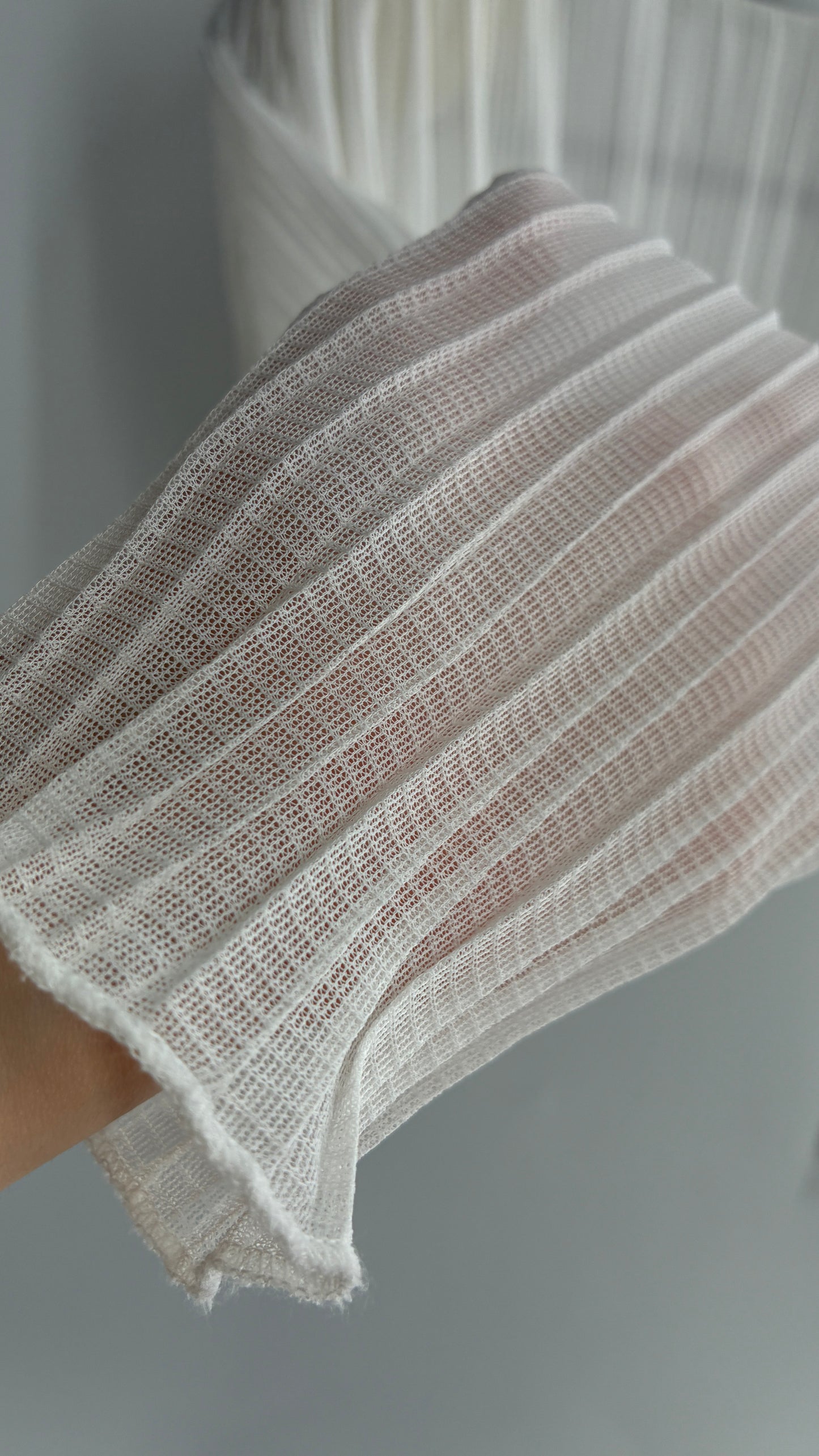 ZARA White Pleated and Draped Long Sleeve Blouse with Shoulder Pads (S)