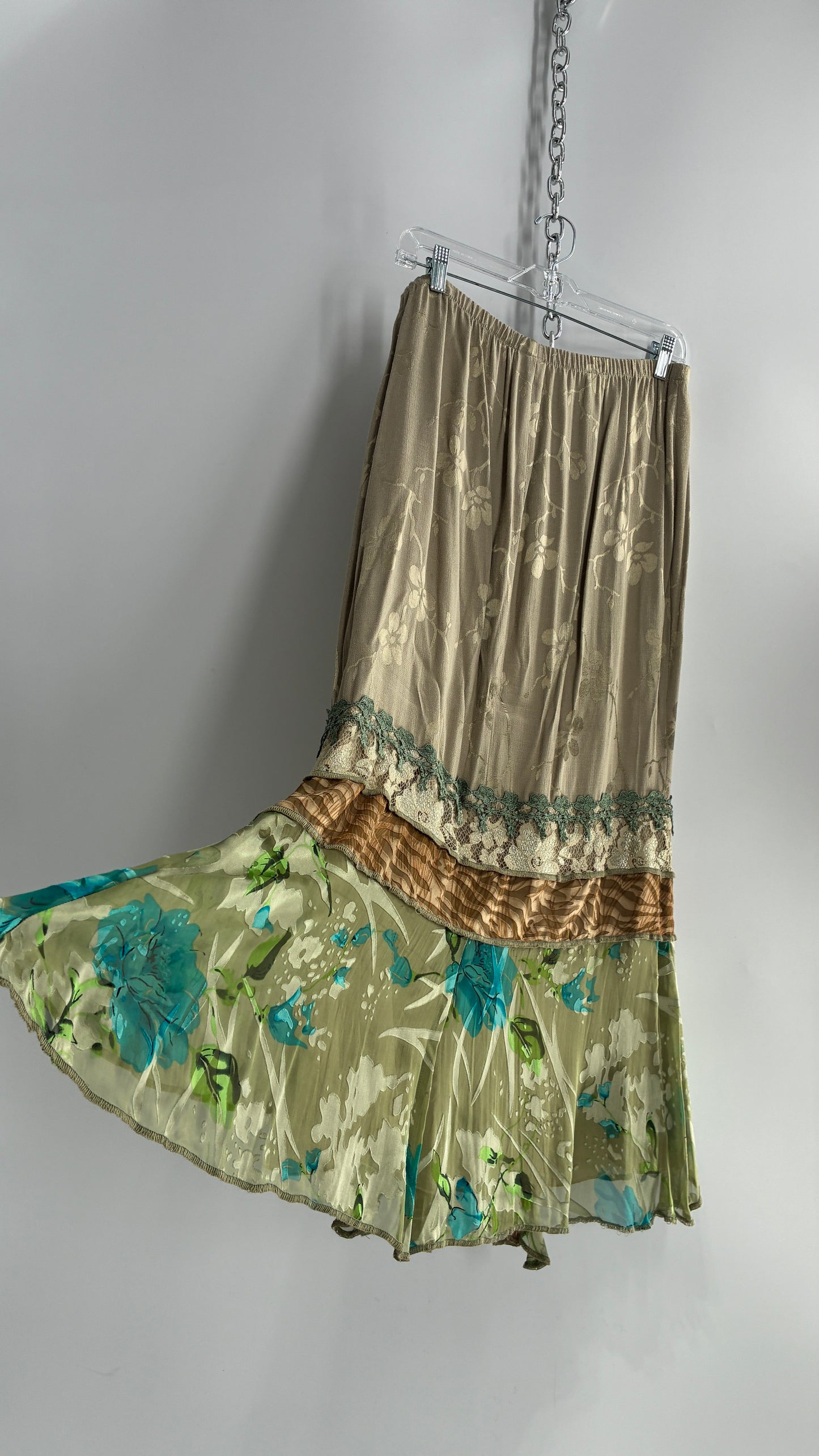 Vintage SPENCER ALEXIS Muted Green Full Skirt with Mixed Pattern Handkerchief Hem (Large)