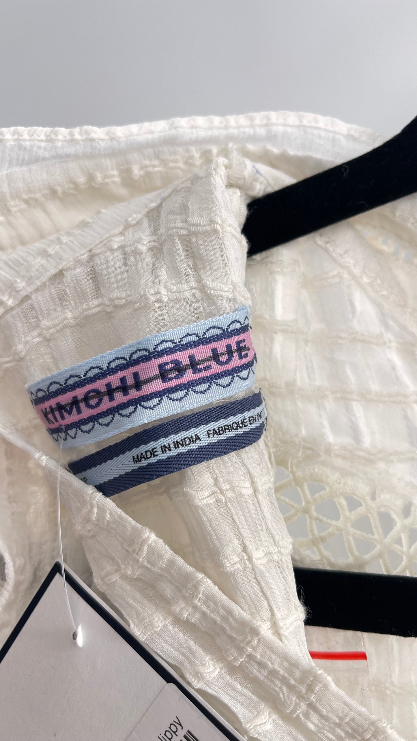 Kimchi Blue White 68% Viscose 32% Cotton Romantic Blouse with High Neck, Textured Body, and Scalloped Lace Hem and Sleeves (Small)