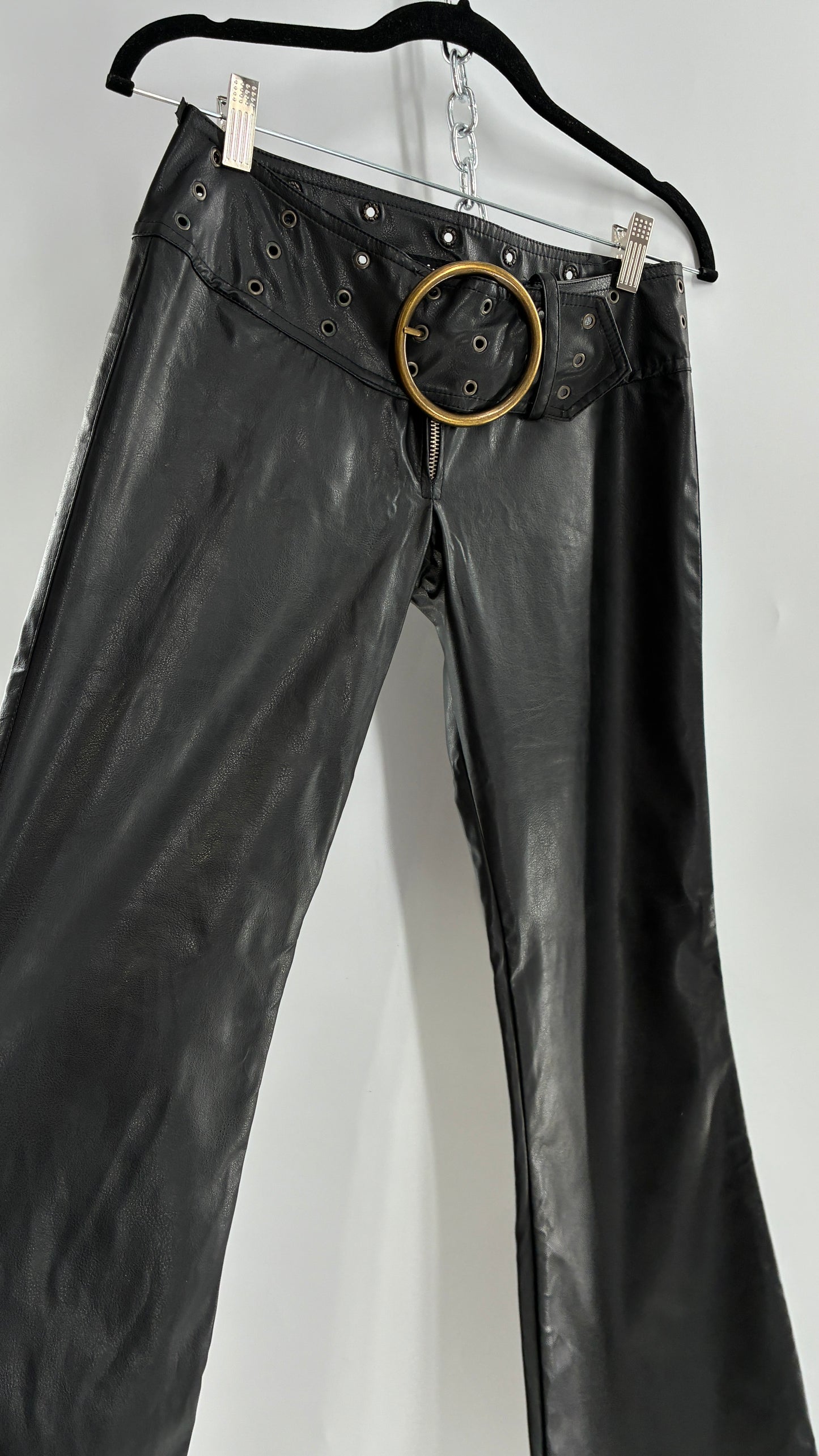 Vintage Toba&Co Tobacco Faux Leather Low Rise Zip Front Kick Flares with Wide Grommet Covered Bronze Circle Buckle Belt (S)