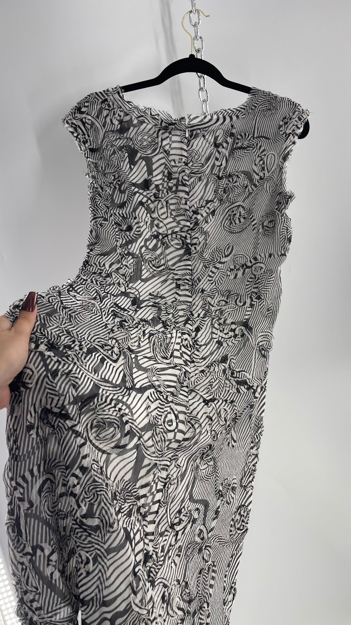 Vintage J. Peterman Black and White Midi Dress with Embroidered Details (10)