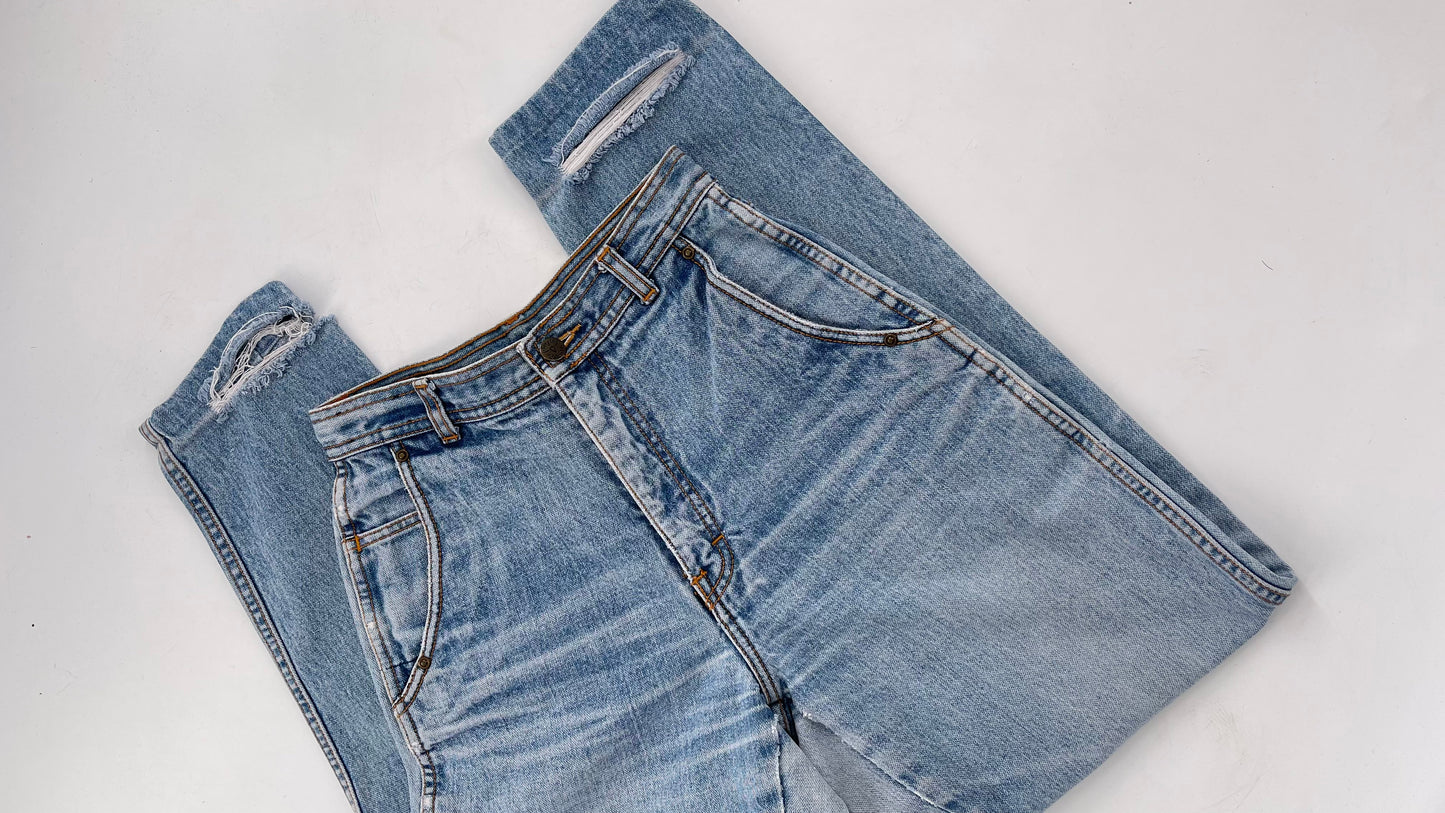 Vintage Sergio Valente Light Blue Ultra High Waisted Mom Jeans with Distressing (28)