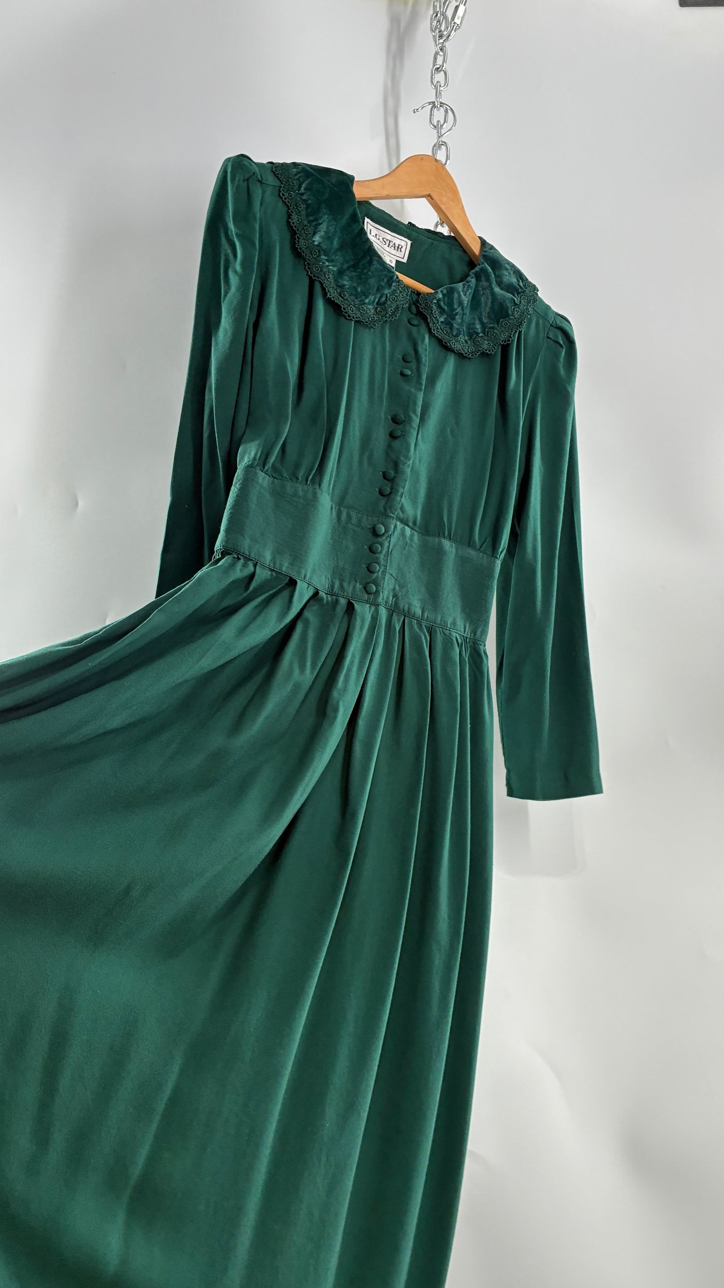 Vintage 1960s LG Star Forest Green Button Front, Velvet Collar Gown (10)