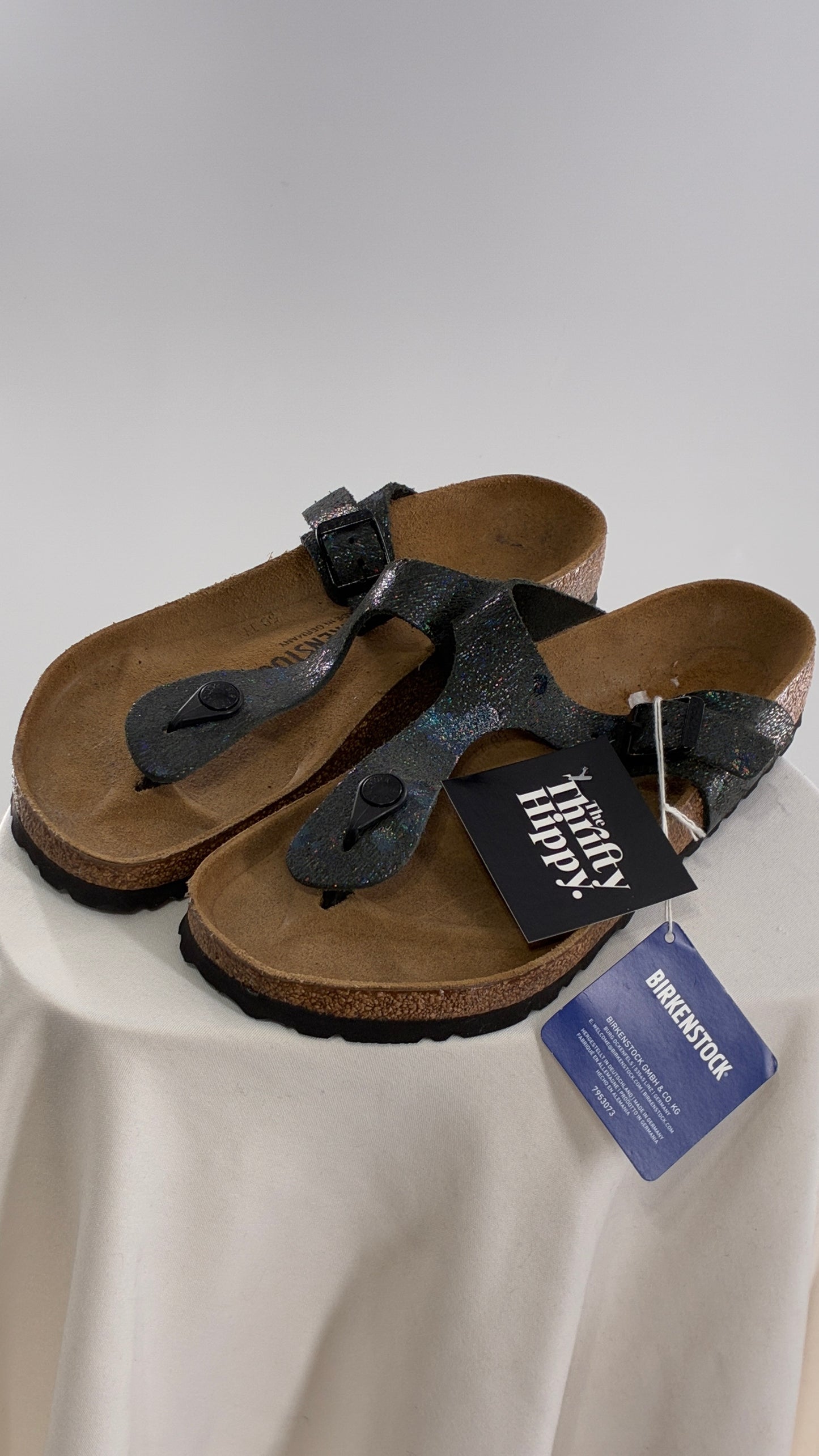 BIRKENSTOCK Sandal Iridescent Navy Thong Sandal with Tags Attached (40)