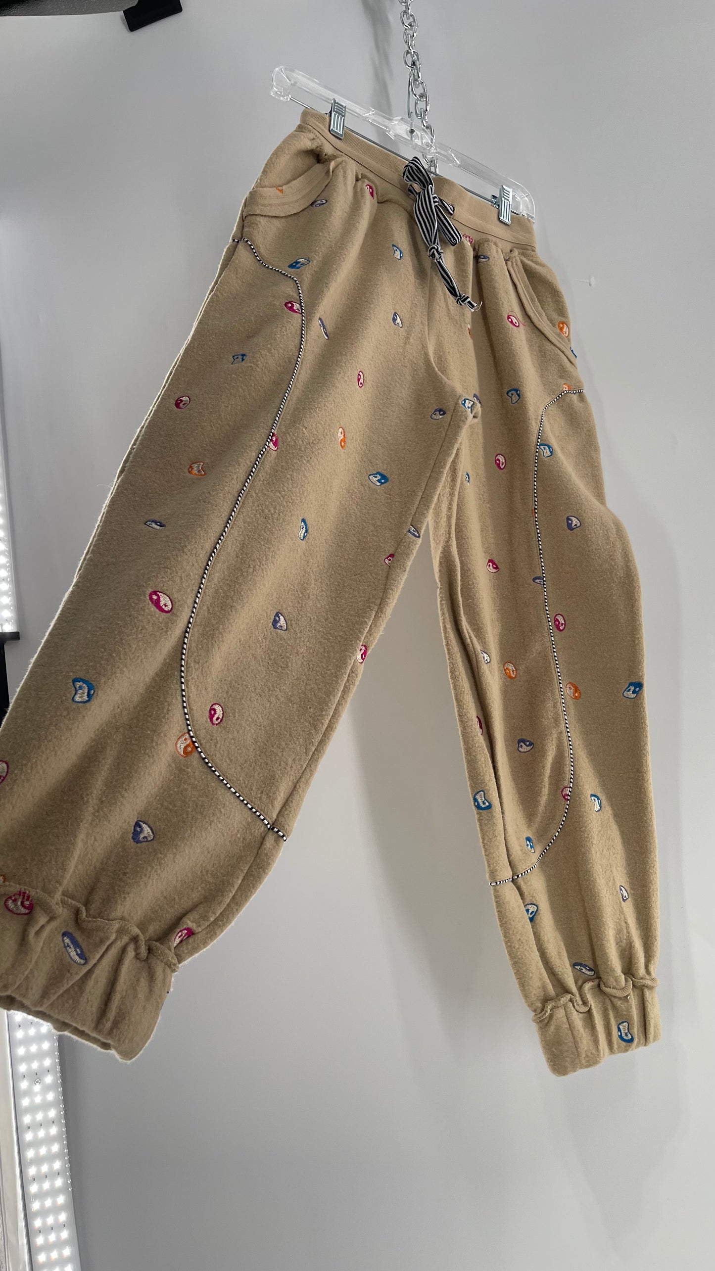 Ying Yang Embroidered Cozy Loungewear Jogger (Extra Small)