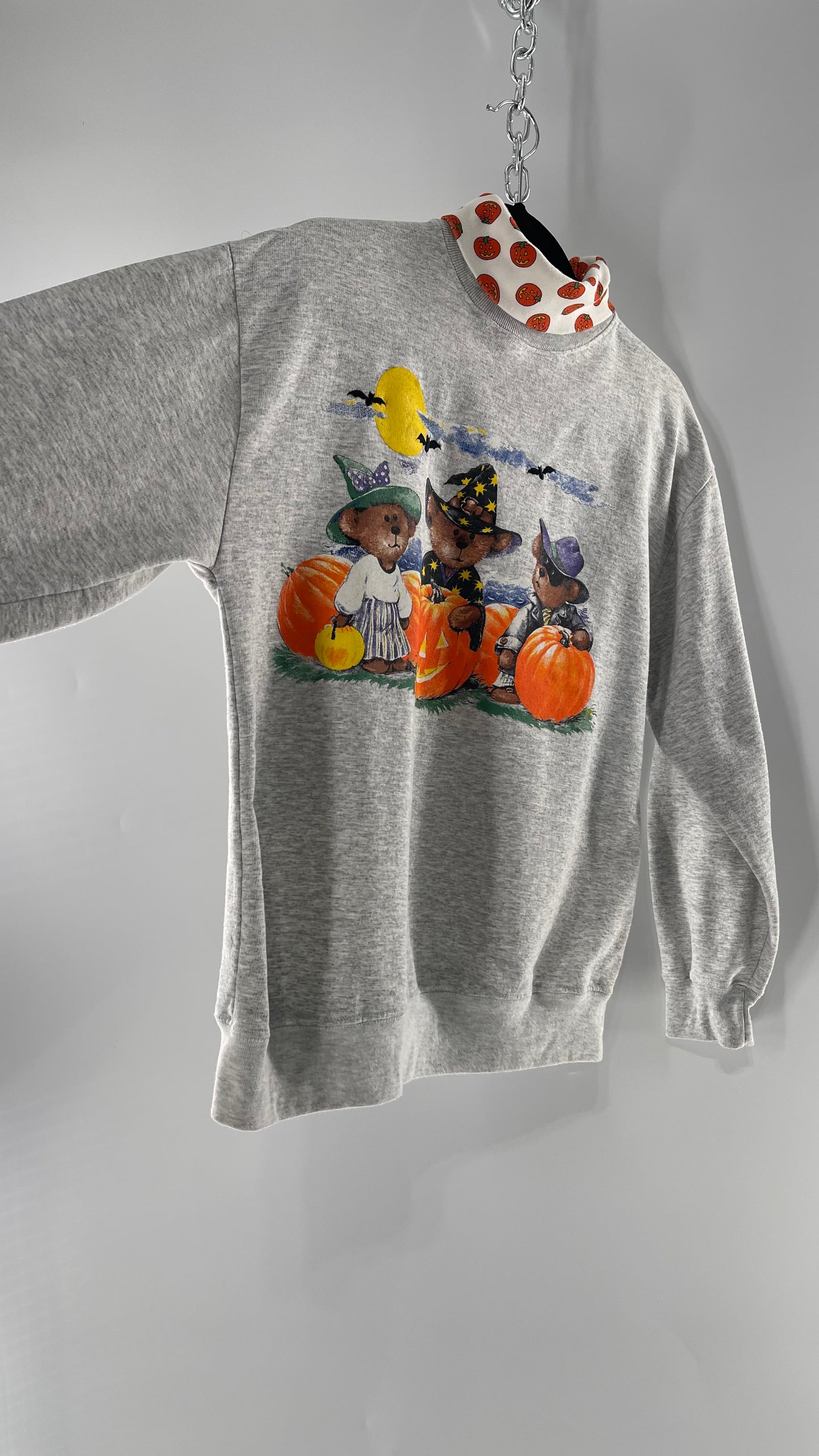 Vintage Halloween Turtle Neck Teddy Bear Sweater (Medium)